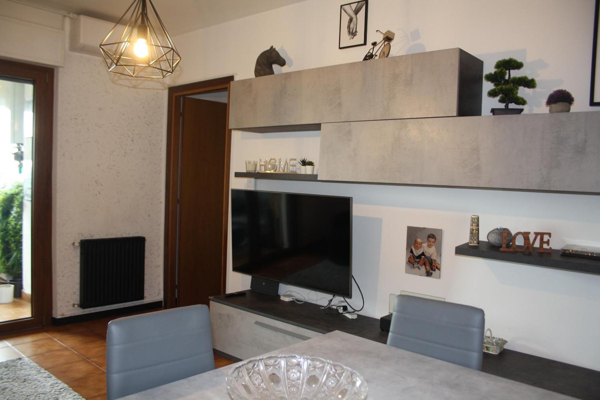 Apiro 11 * Roma