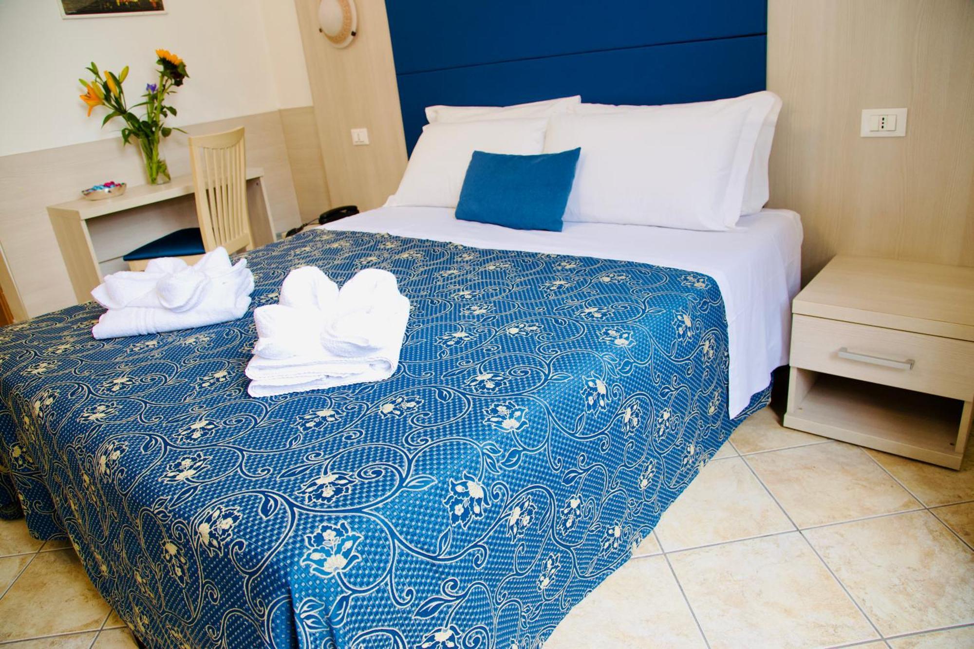 Hotel Marechiaro 2*