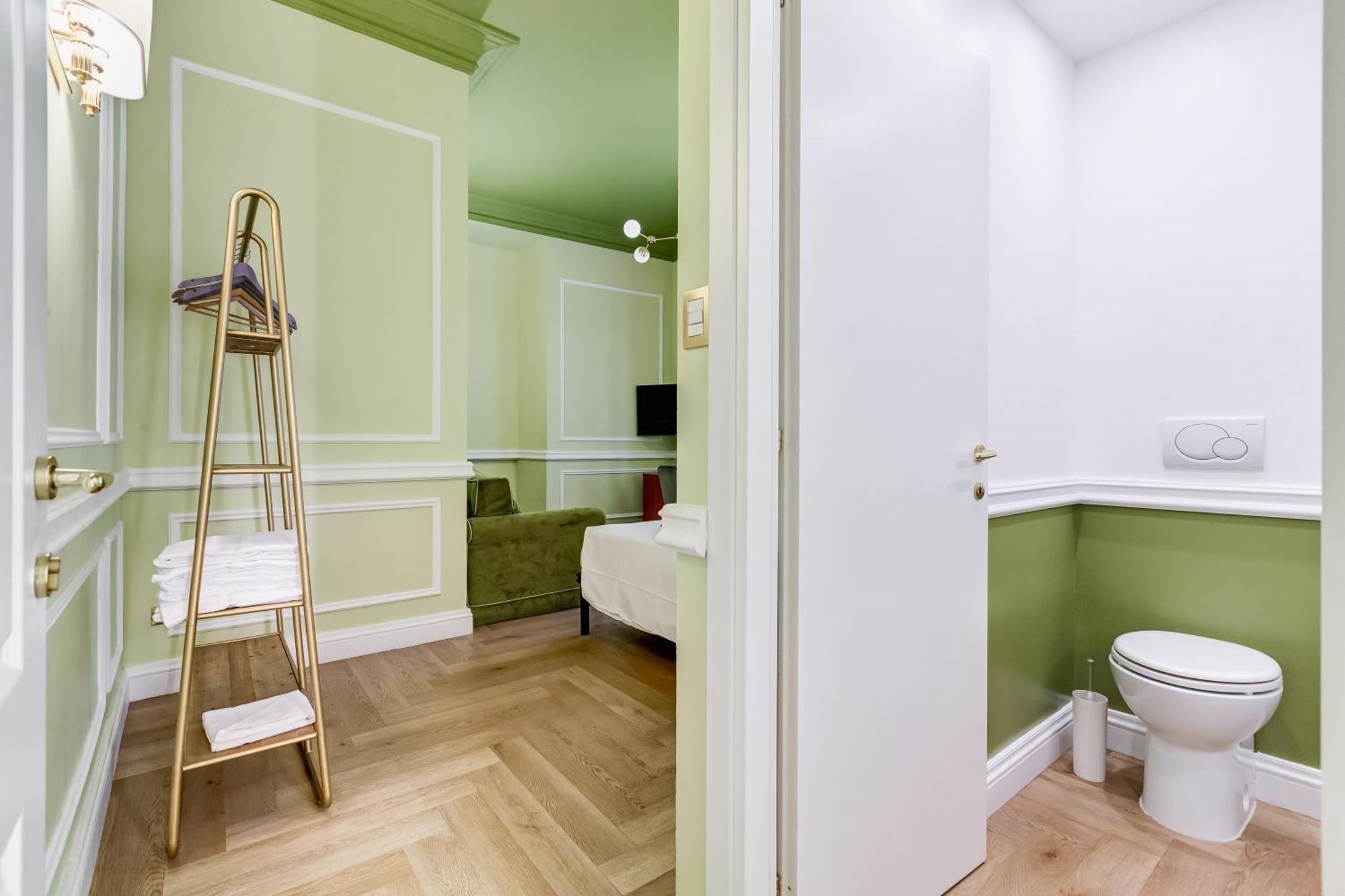 Hold - Luxury Bed & Breakfast 2*