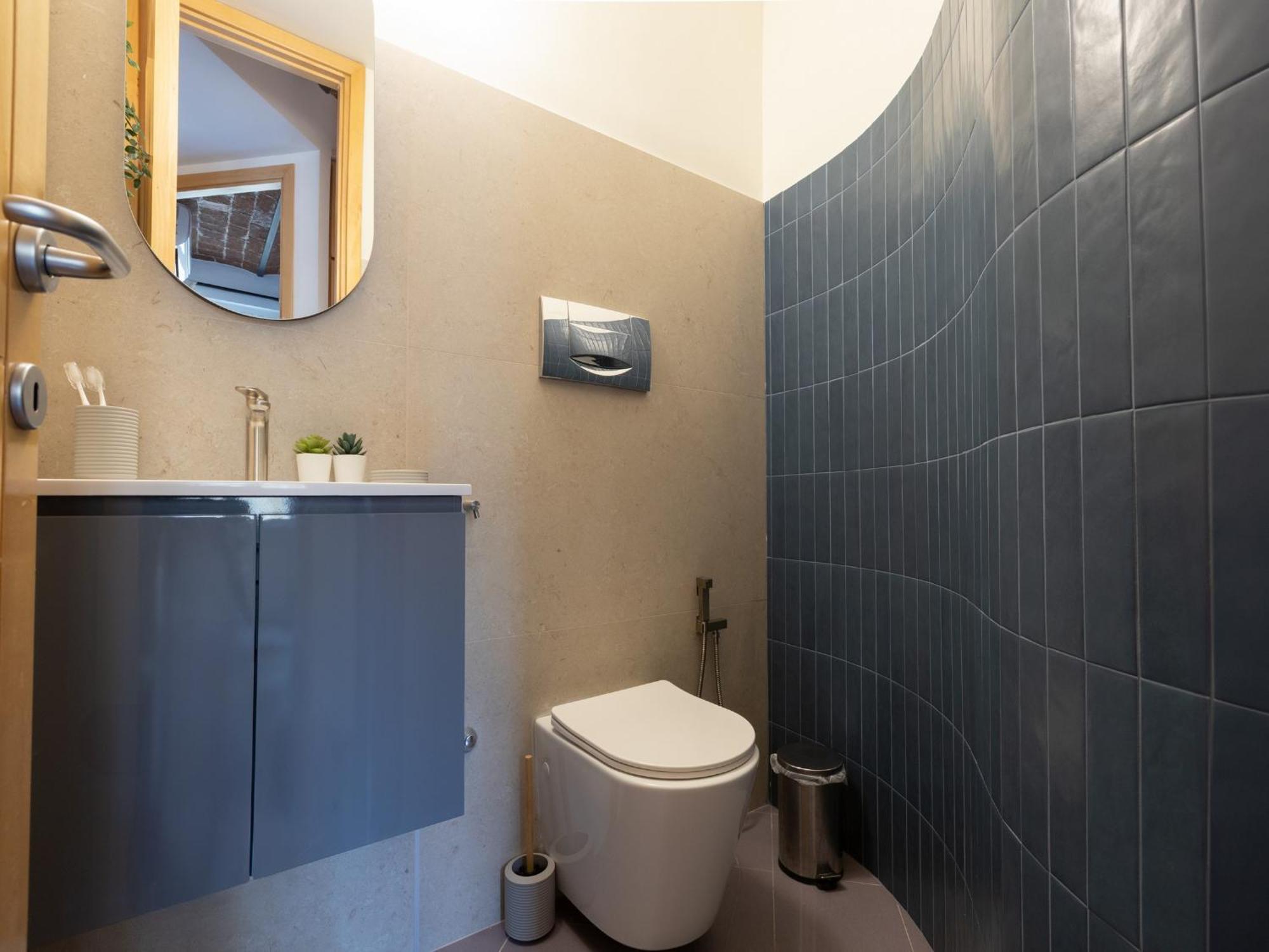 Leilighet The Rent - Two-bedroom With Terrace Near Trevi Fountain