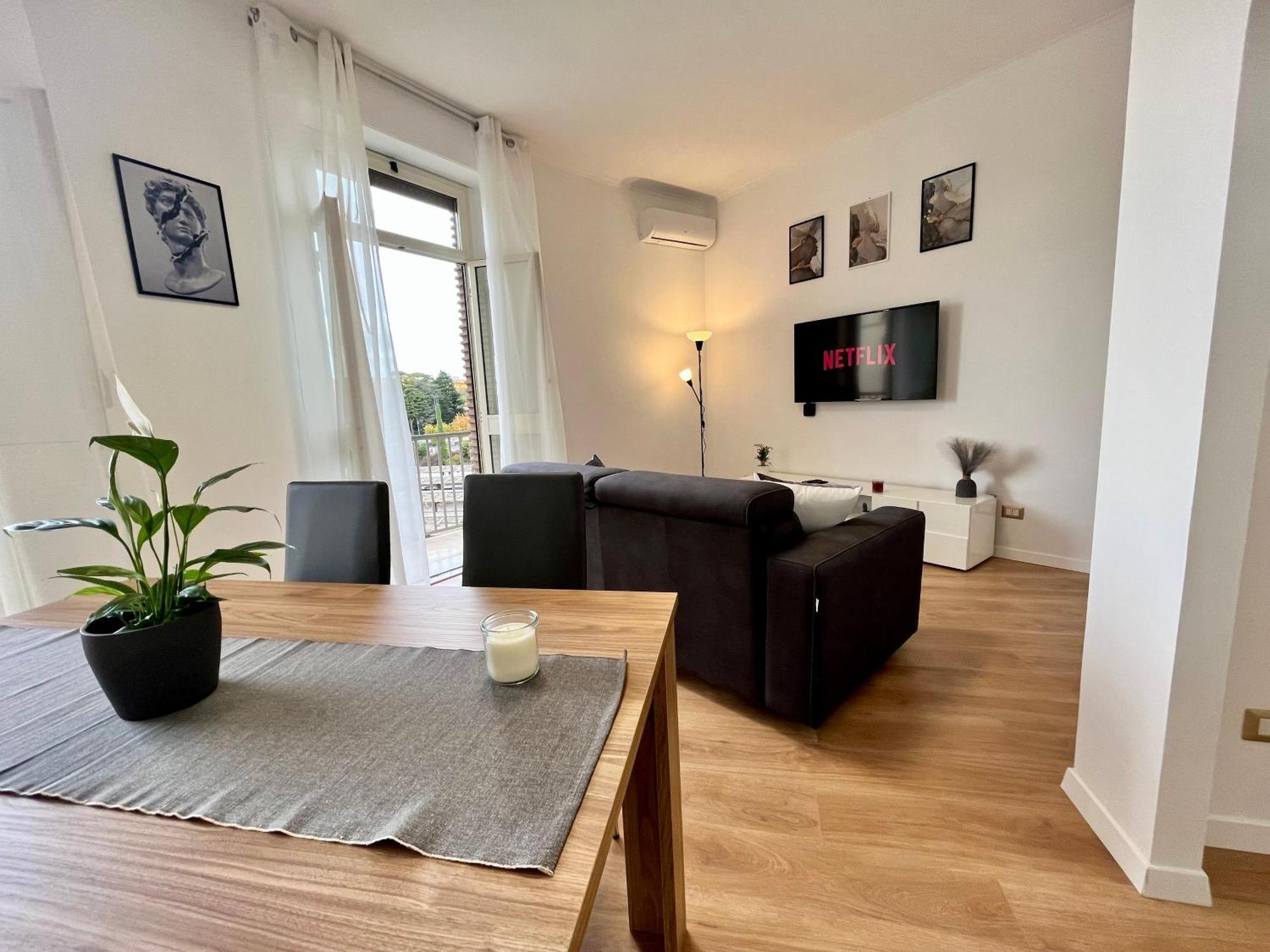 Apartamento Pyramidhouse - 100mq With View - 2km From The Colosseum