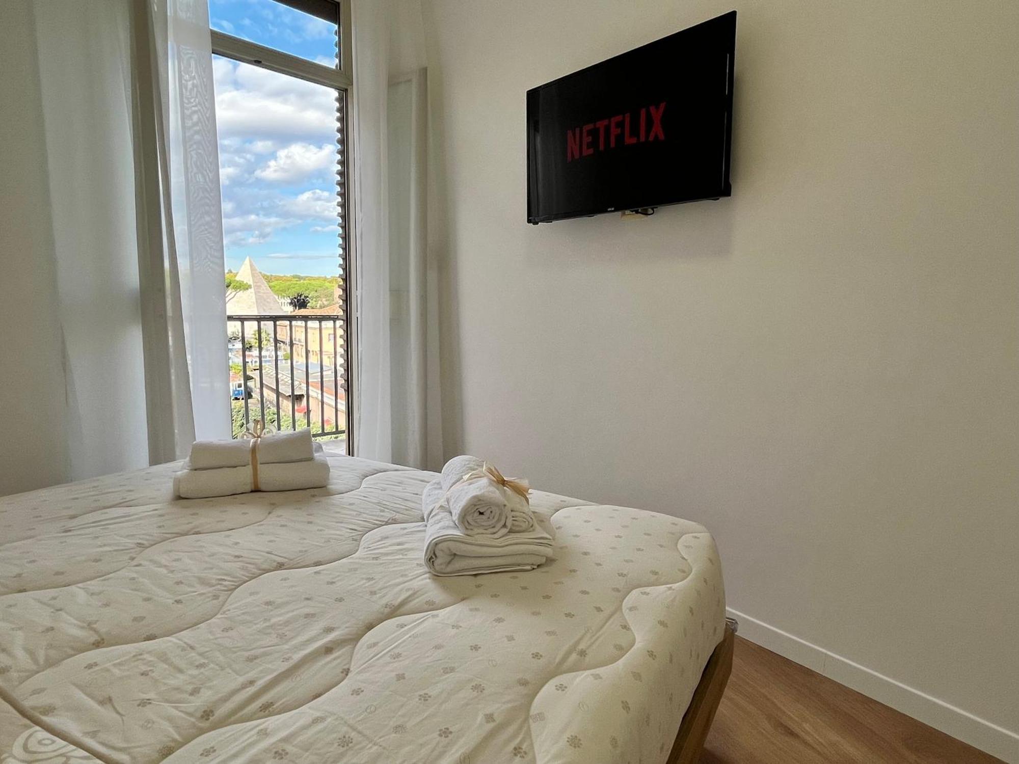 Apartamento Pyramidhouse - 100mq With View - 2km From The Colosseum