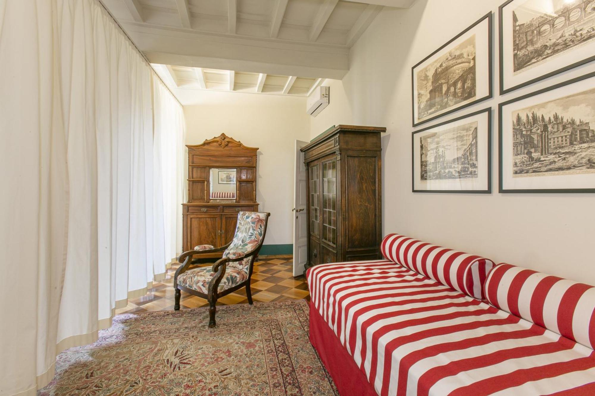 Pantheon Palazzo Nari #12 Casa Flacchi * Roma