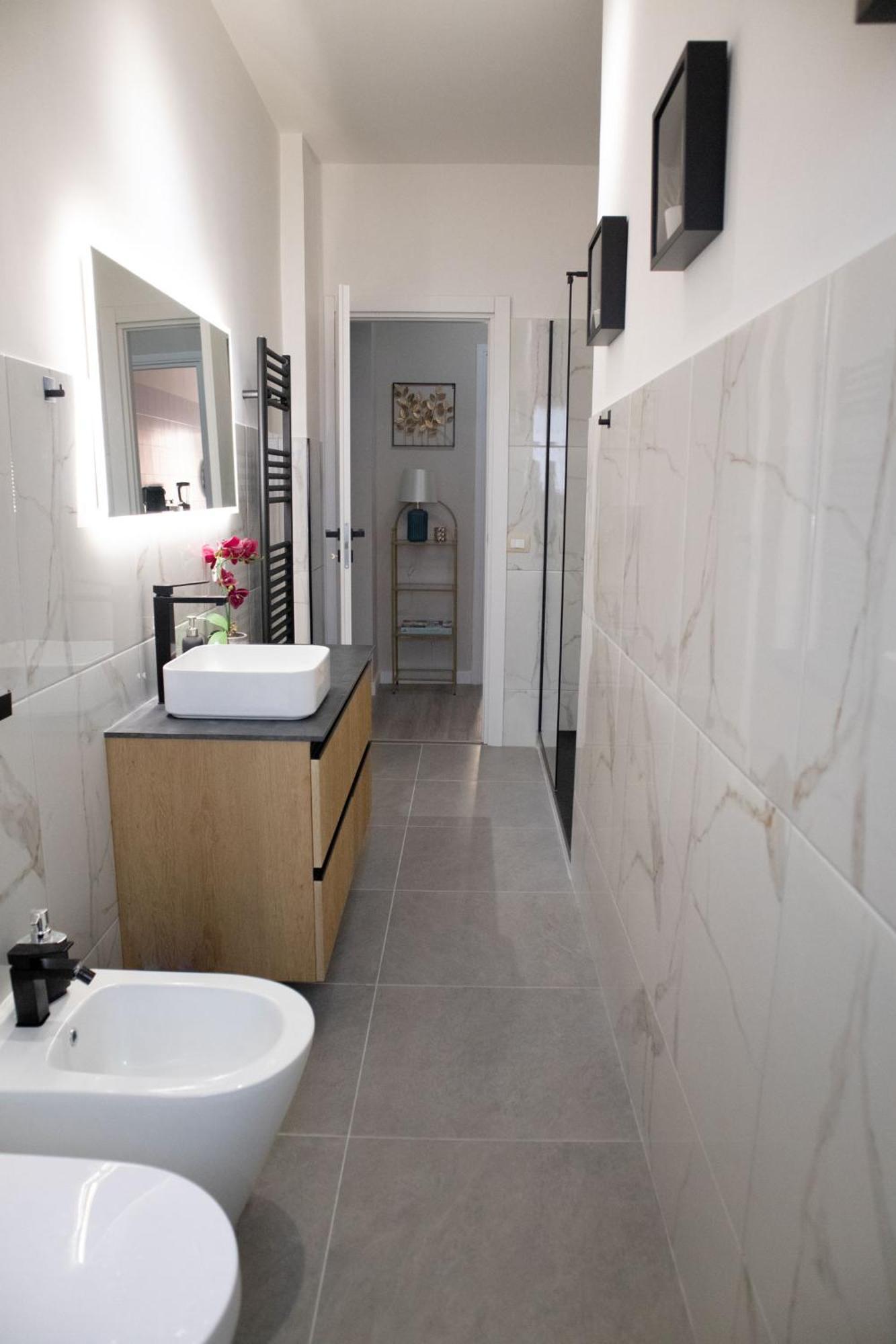Sara's - Modern Near Metro, Perfect For Families And Groups In Apartamento