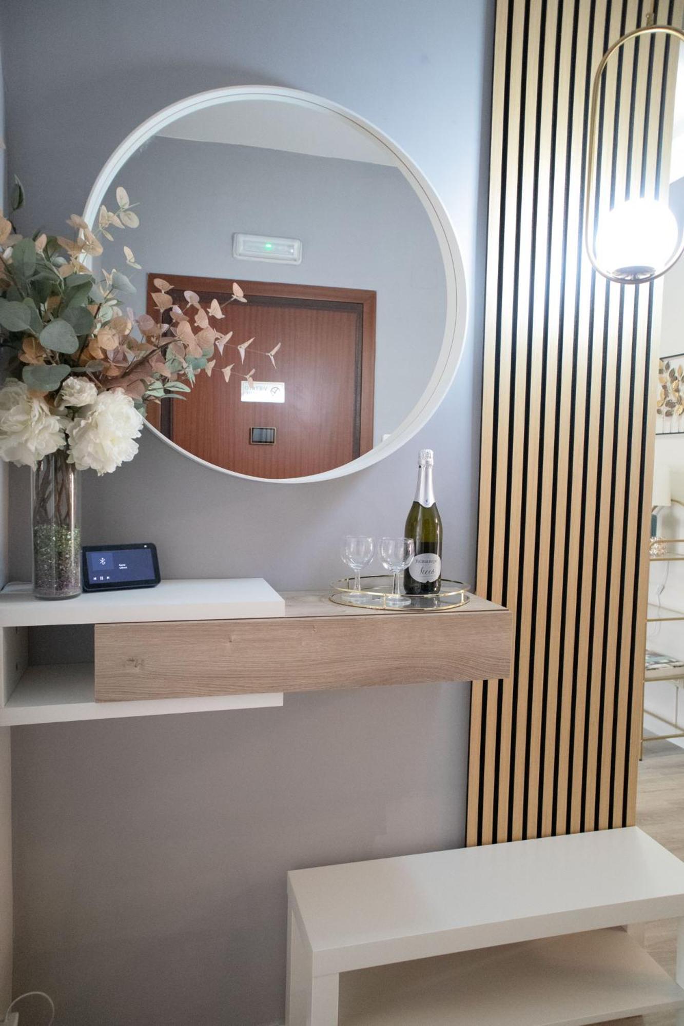 Apartamento Sara's - Modern Near Metro, Perfect For Families And Groups In *