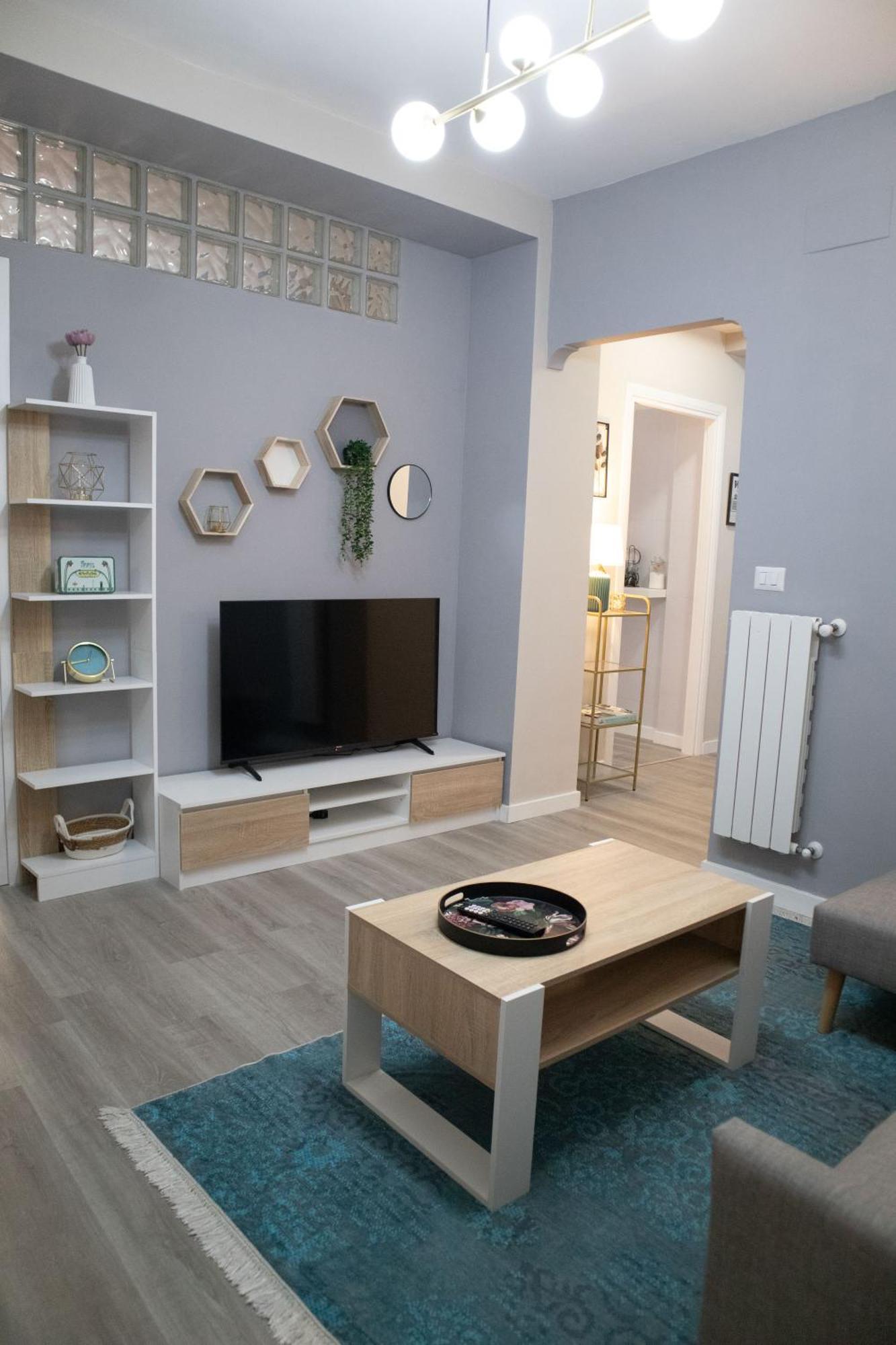 Sara's - Modern Near Metro, Perfect For Families And Groups In Apartamento Roma