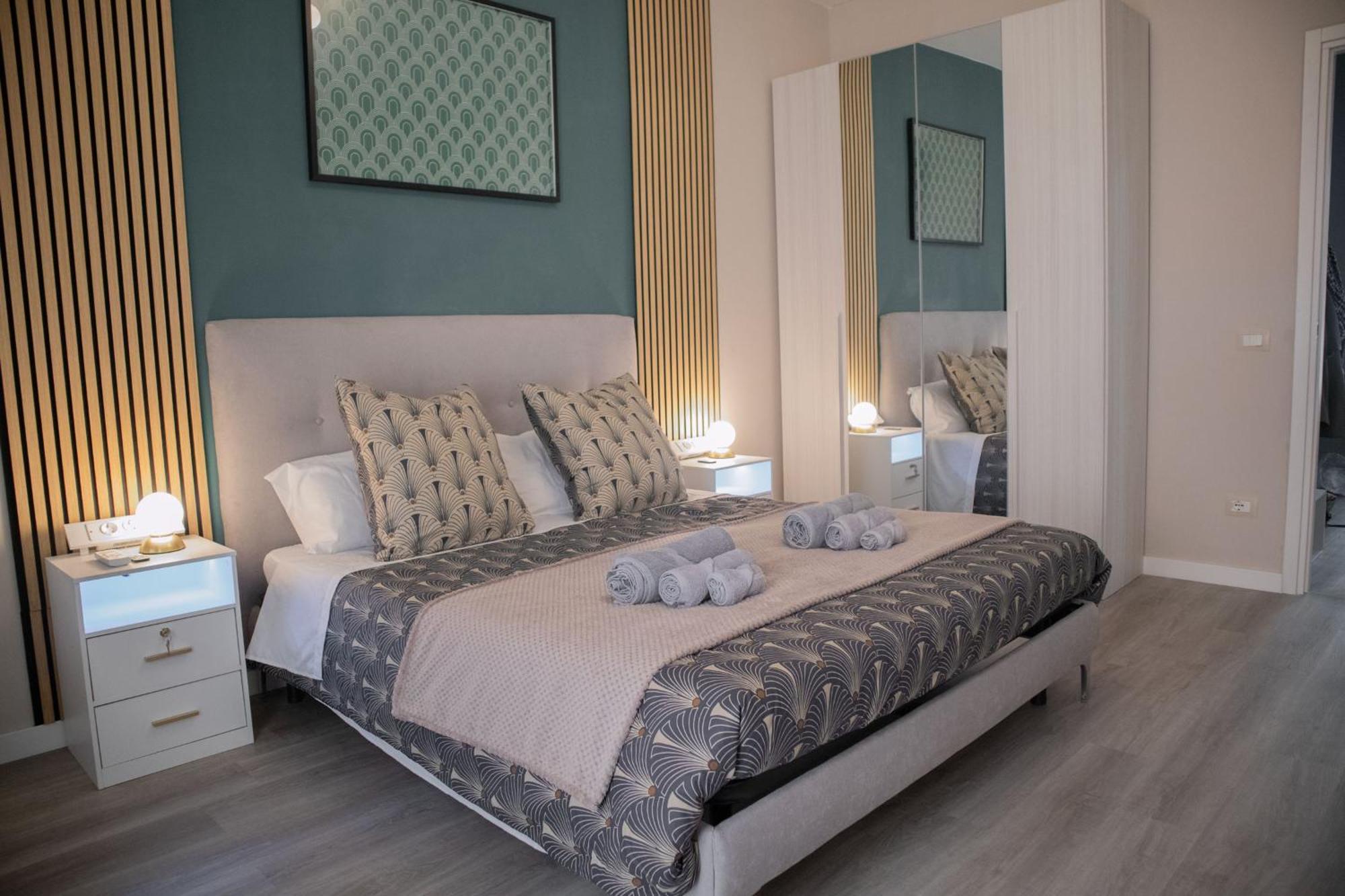 Sara's - Modern Near Metro, Perfect For Families And Groups In *