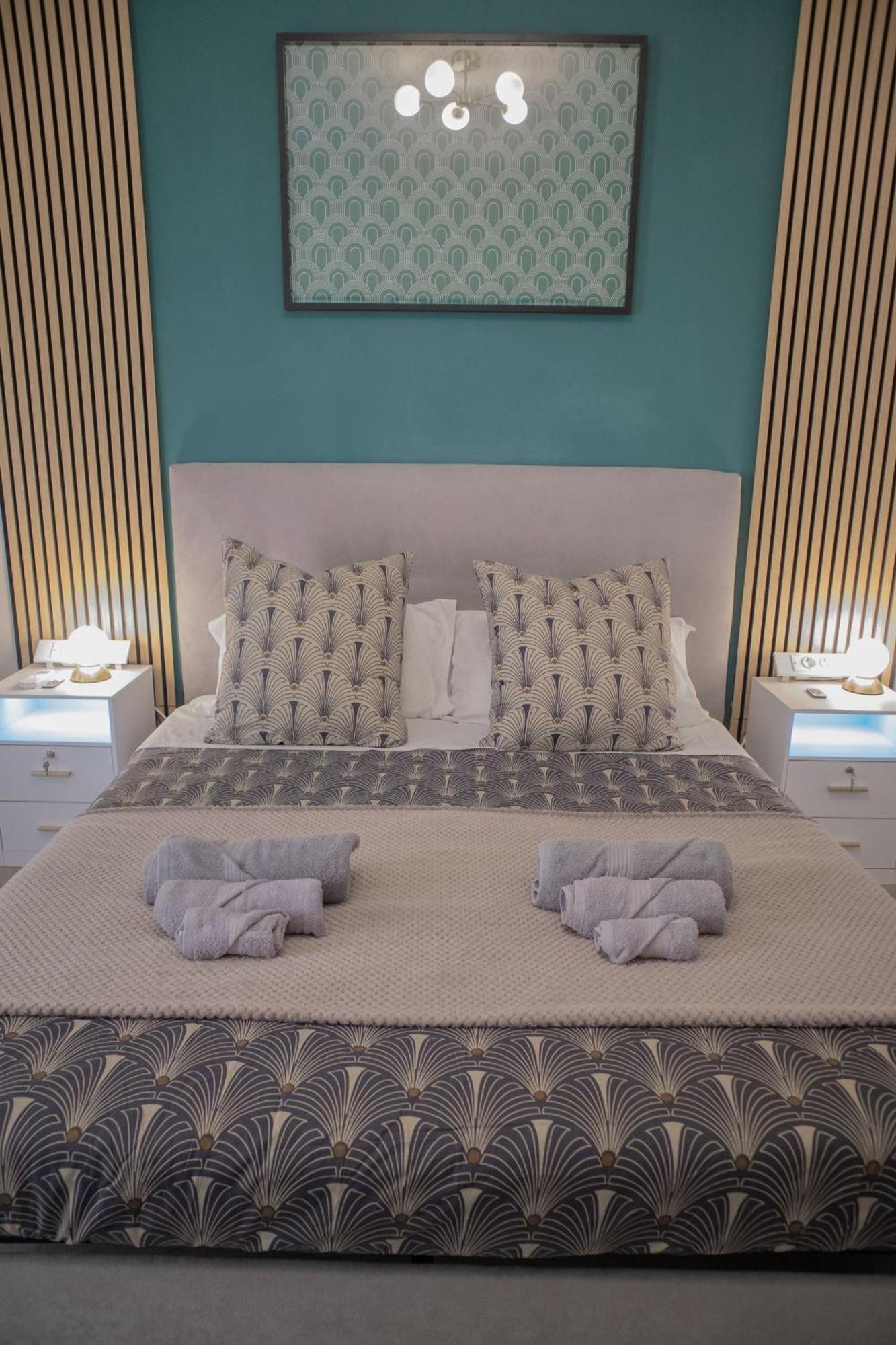 Sara's - Modern Near Metro, Perfect For Families And Groups In