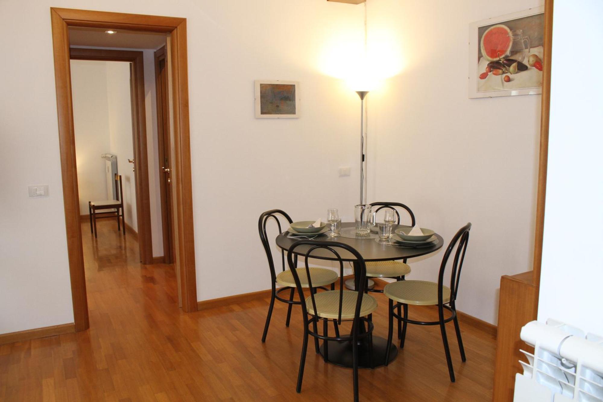 Interno 10 * Roma