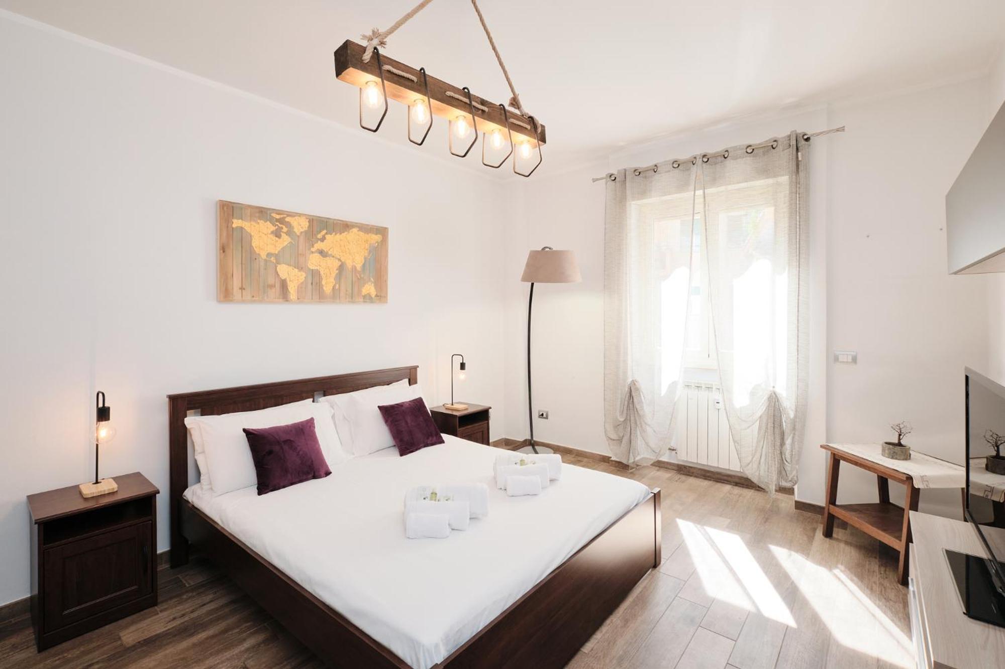 A Few Minutes From The Colosseum - Free Wi-fi & Netflix Appartamento