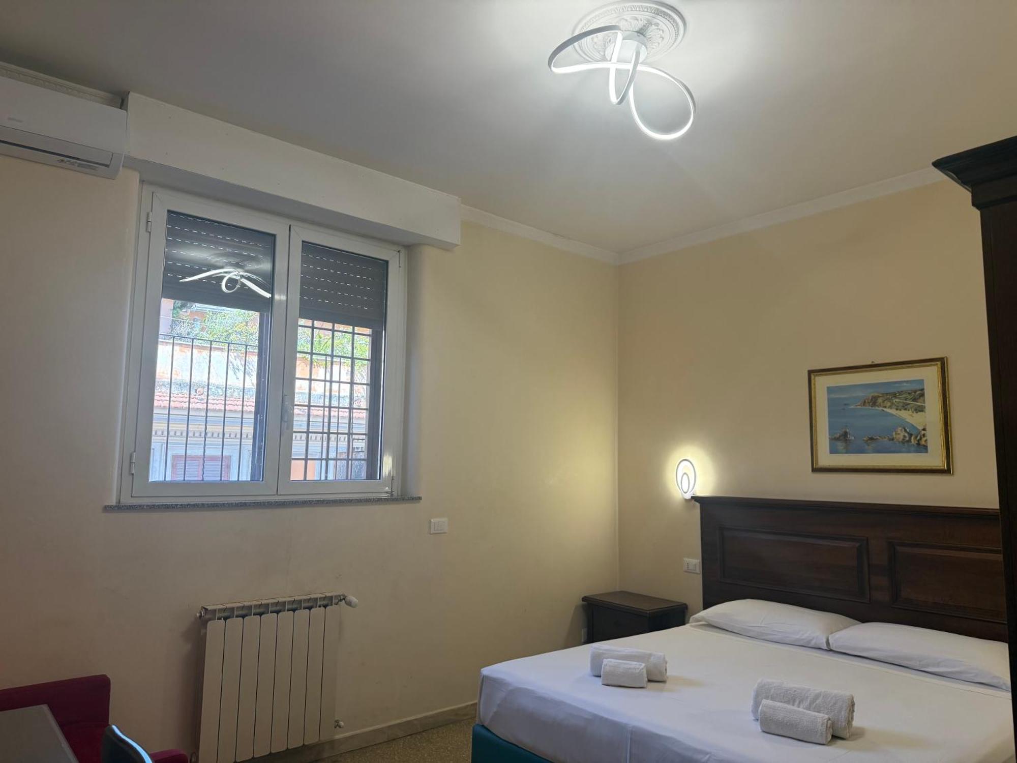Domi 10 Apartment, Stazione Termini, Via Curtatone 12 Leilighet Roma