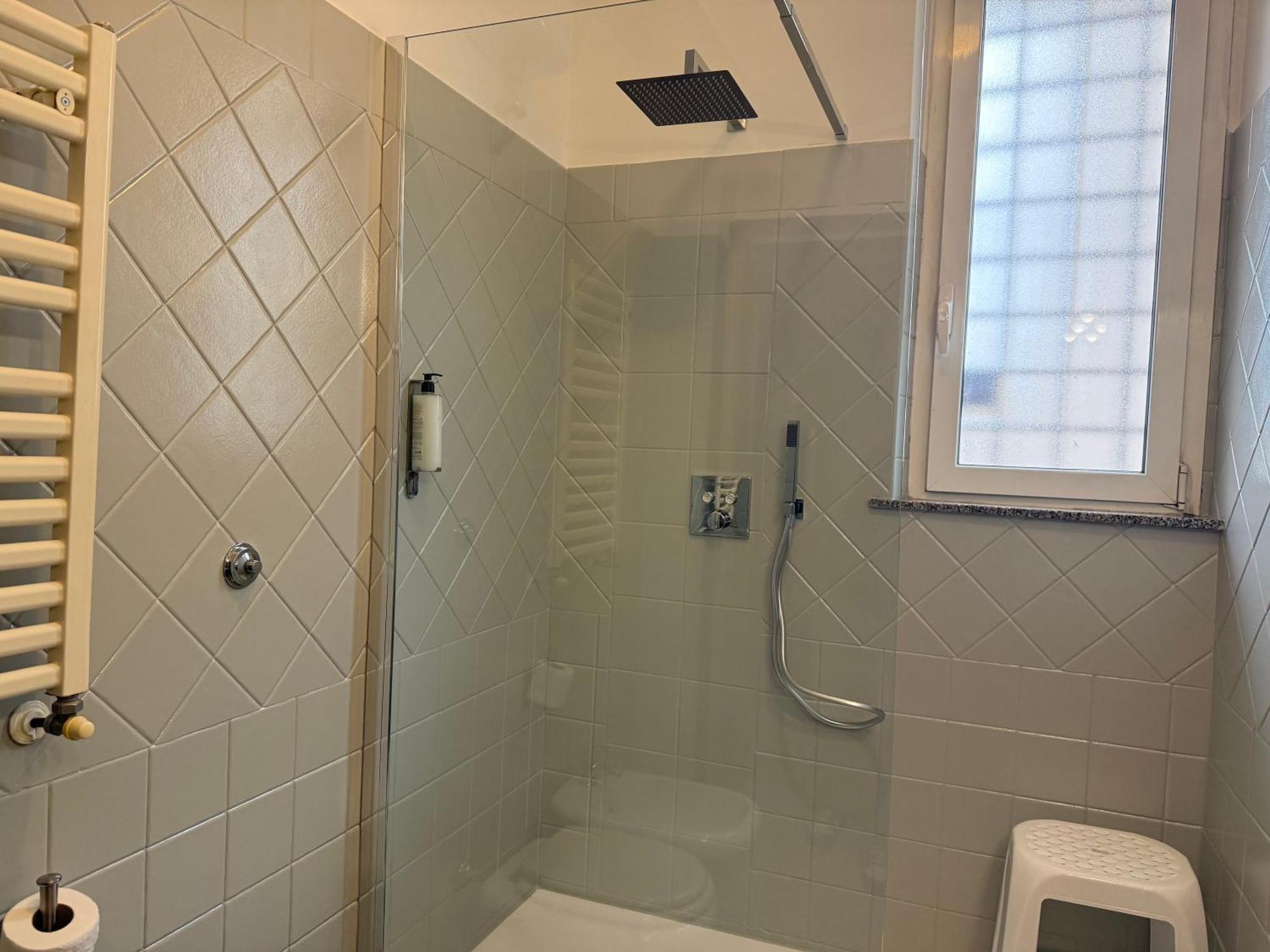 Domi 10 Apartment, Stazione Termini, Via Curtatone 12