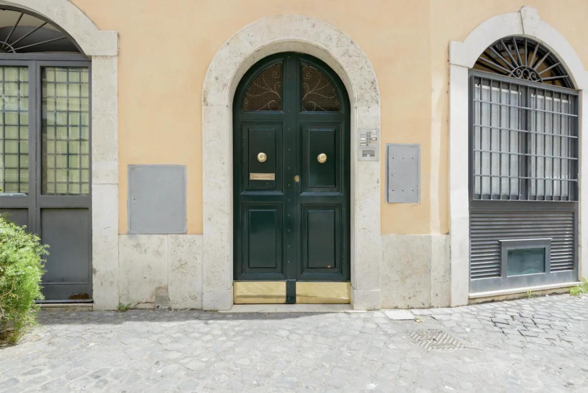 Appartamento Campo Dei Fiori Modern With Terrace