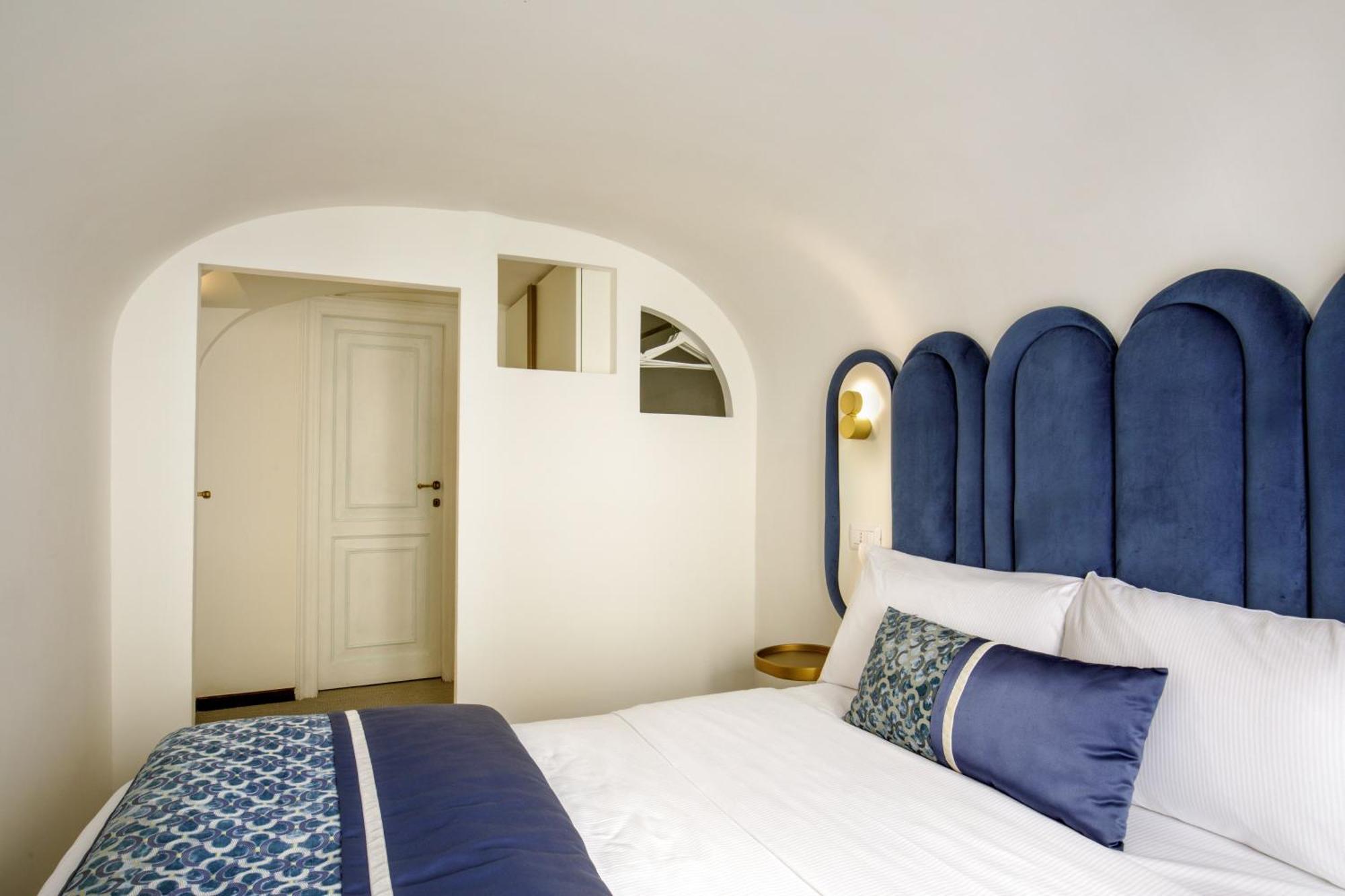Navona Sky Palace