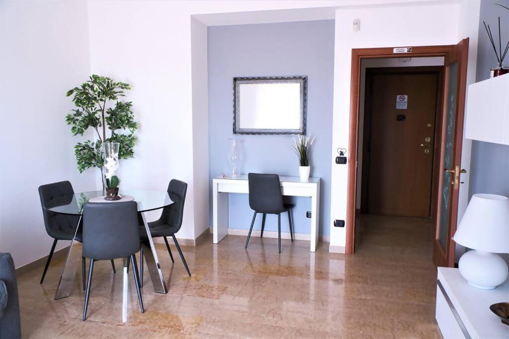Sun & Moon Apartment Free Parking Near Vaticano Appartamento *