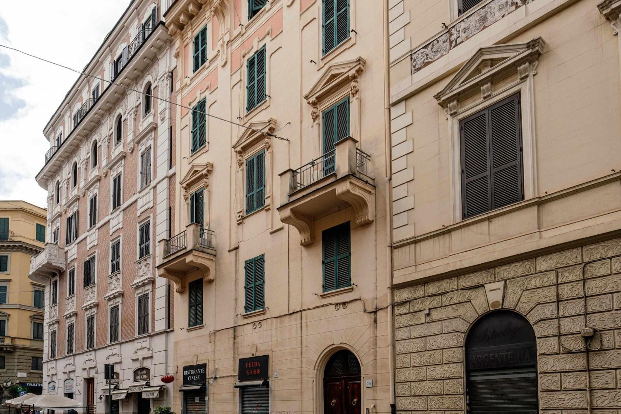 Via Vespasiano Private * Roma