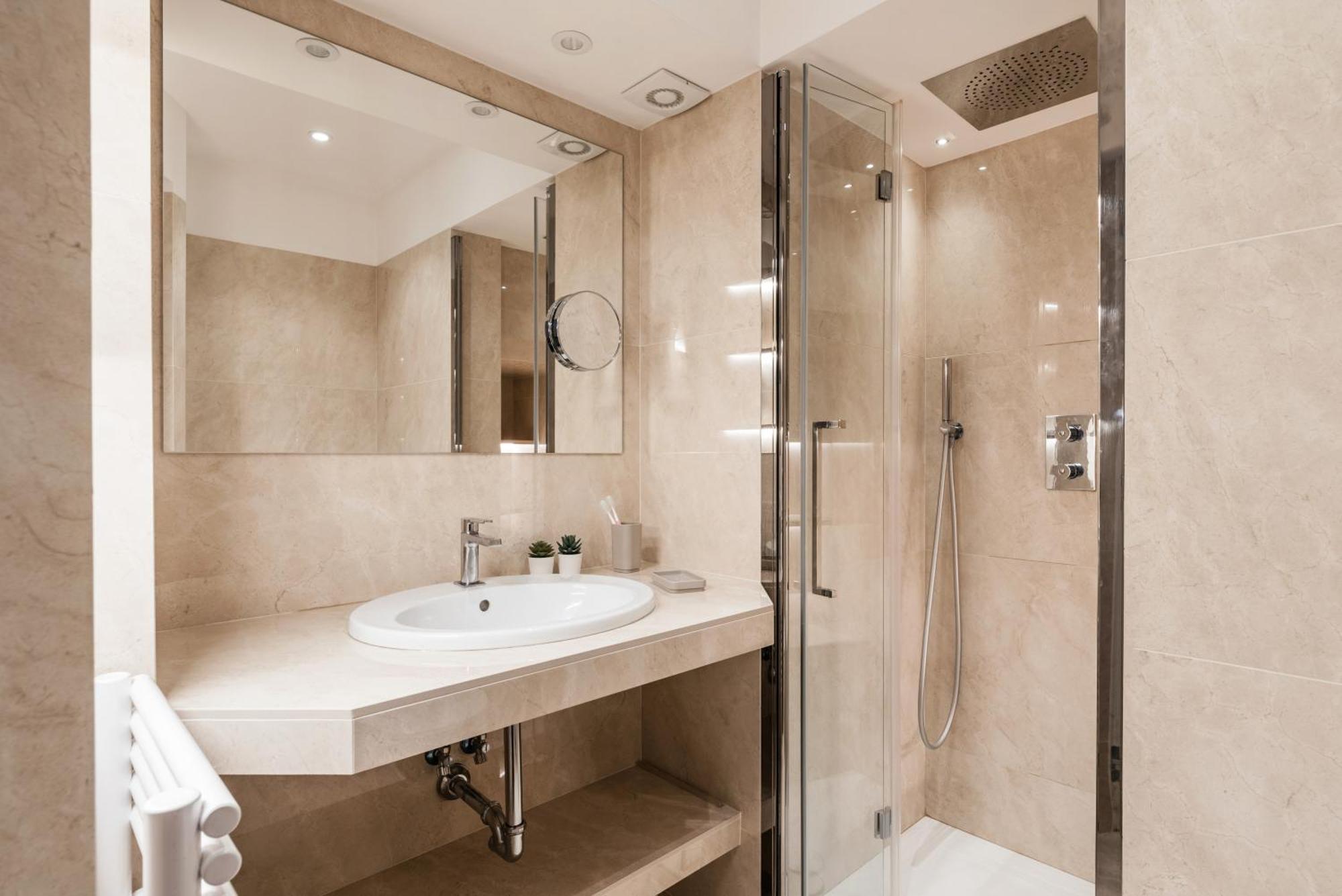Leilighet The Rent - One-bedroom Flat In Tritone Area *