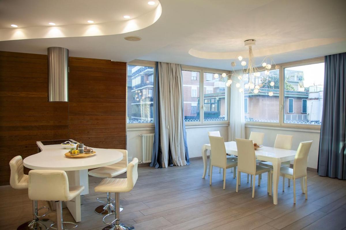 Appartamento Luxury In Steps From Metro A Cornelia *