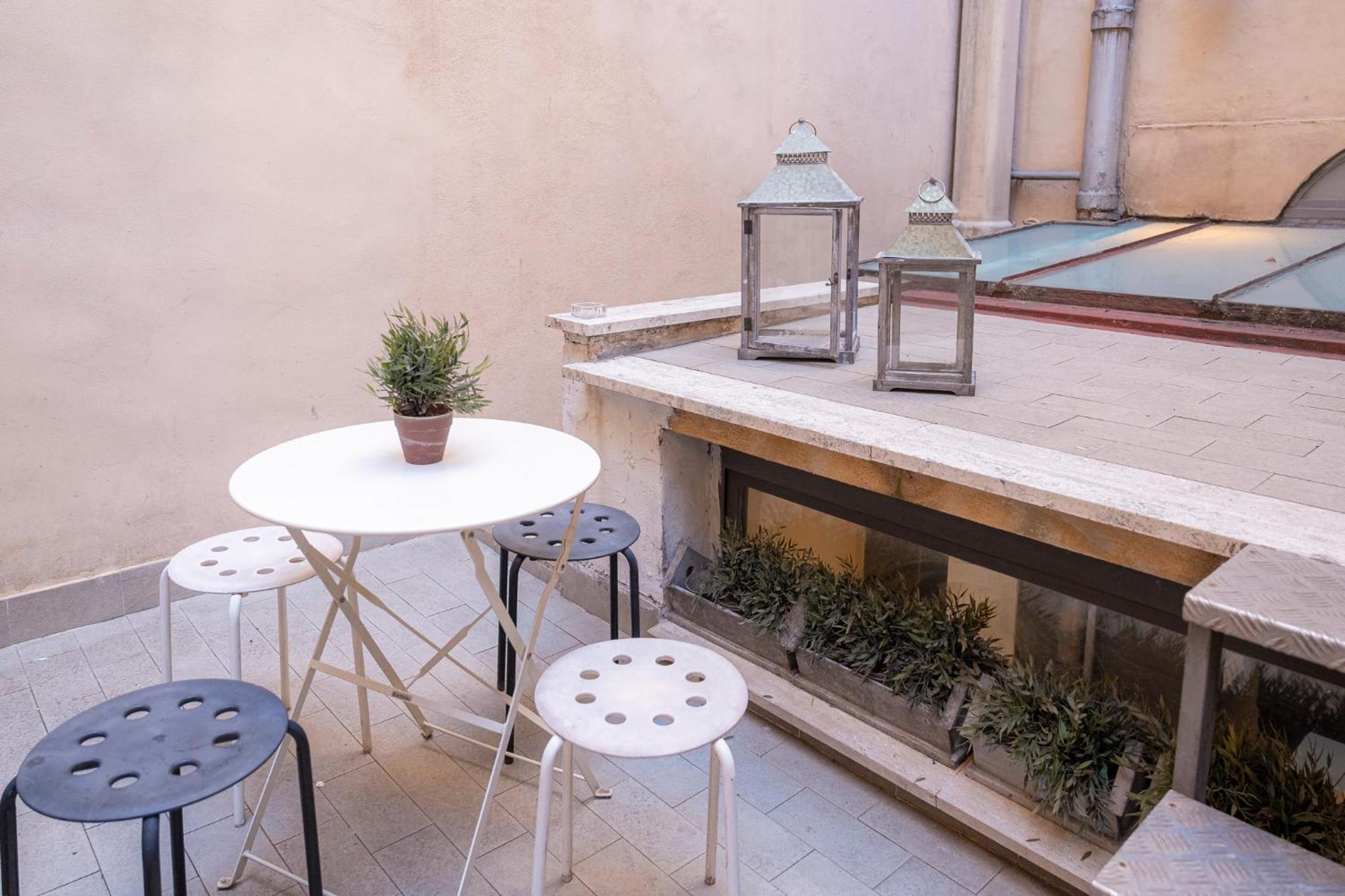 Homehouse Serpenti - Colosseum - Rione Monti Apartment Rom