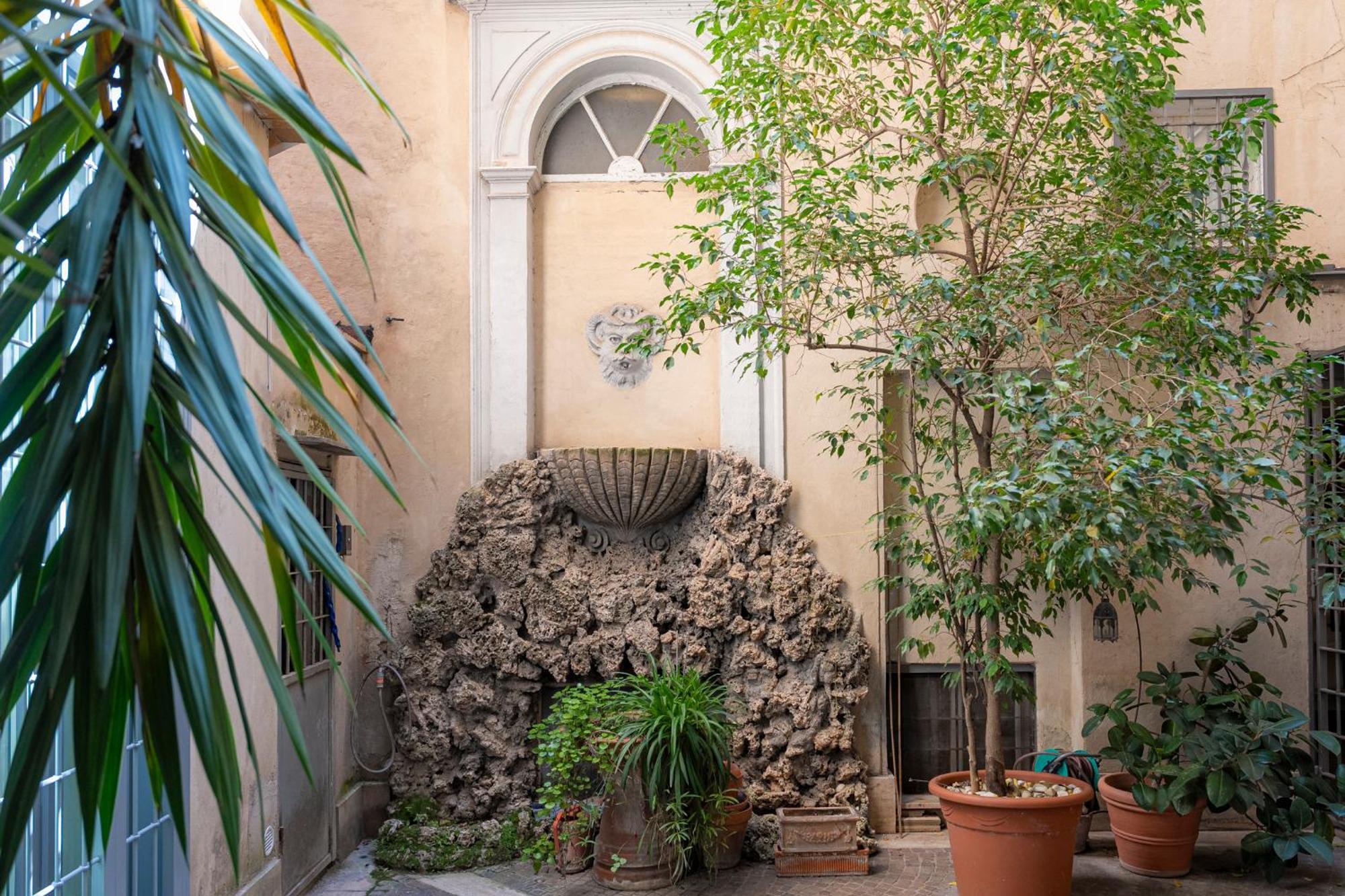 Homehouse Serpenti - Colosseum - Rione Monti Apartment