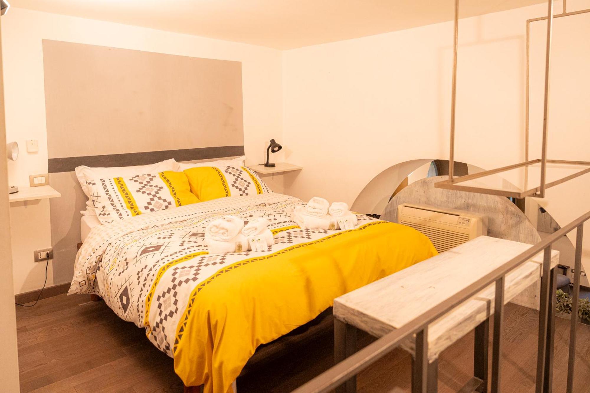 Homehouse Serpenti - Colosseum - Rione Monti Apartment *
