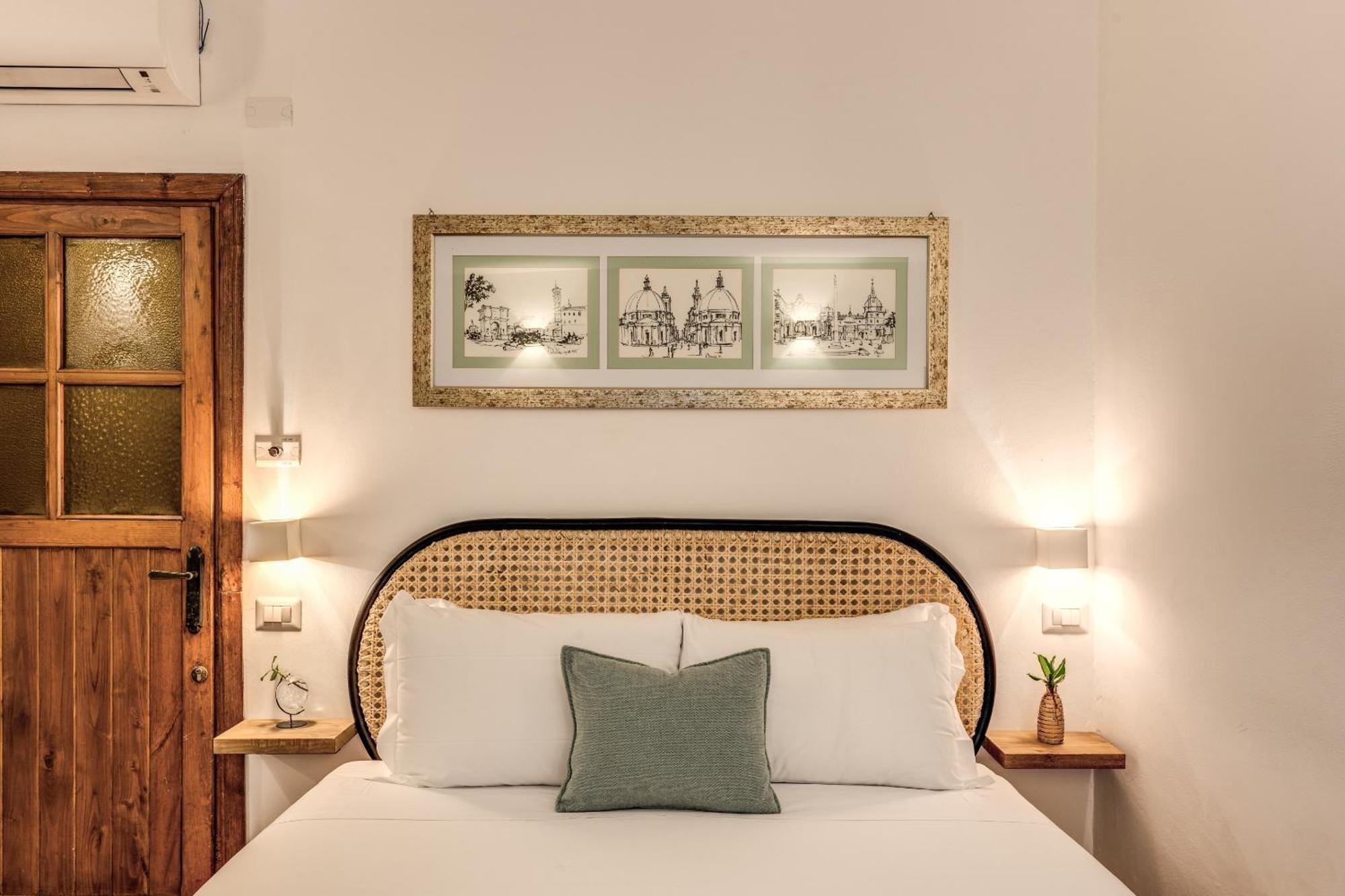Maya Rhome Trastevere Roma