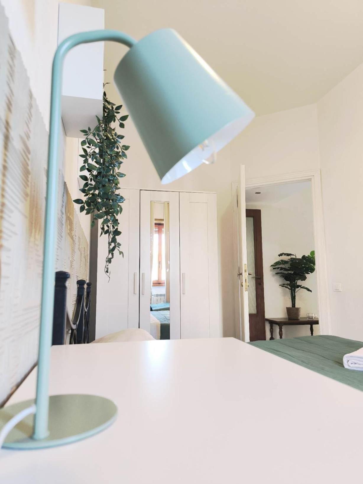 The Italian House In A Pochi Passi Dalla Metro A Apartamento *
