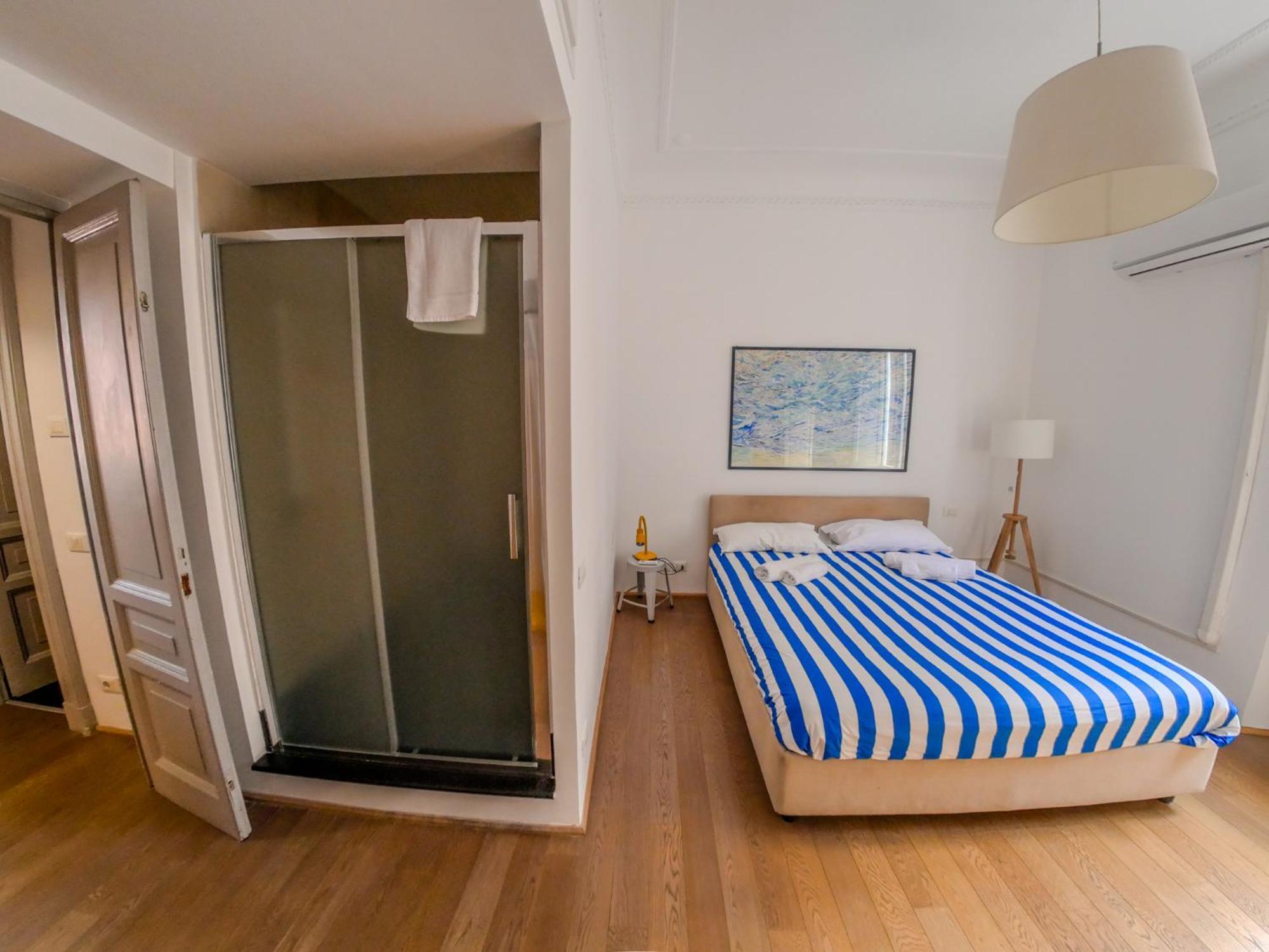 Appartamento Pop In The Heart Of Trastevere 4 Guests