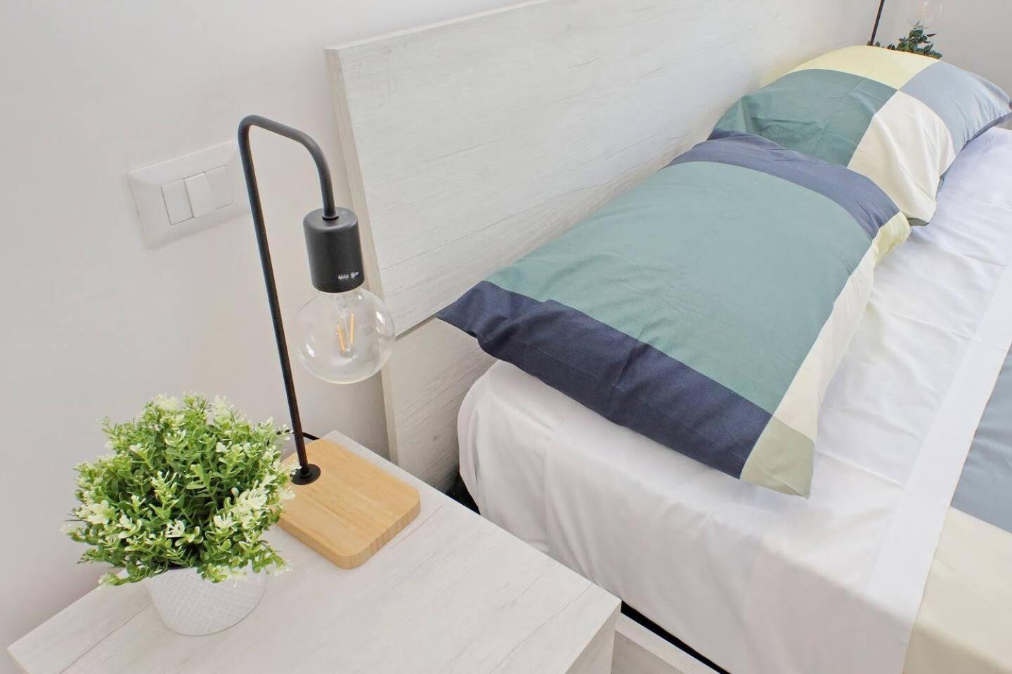 Apartamento Attico Di Design A Garbatella Con Vista San Pietro Roma
