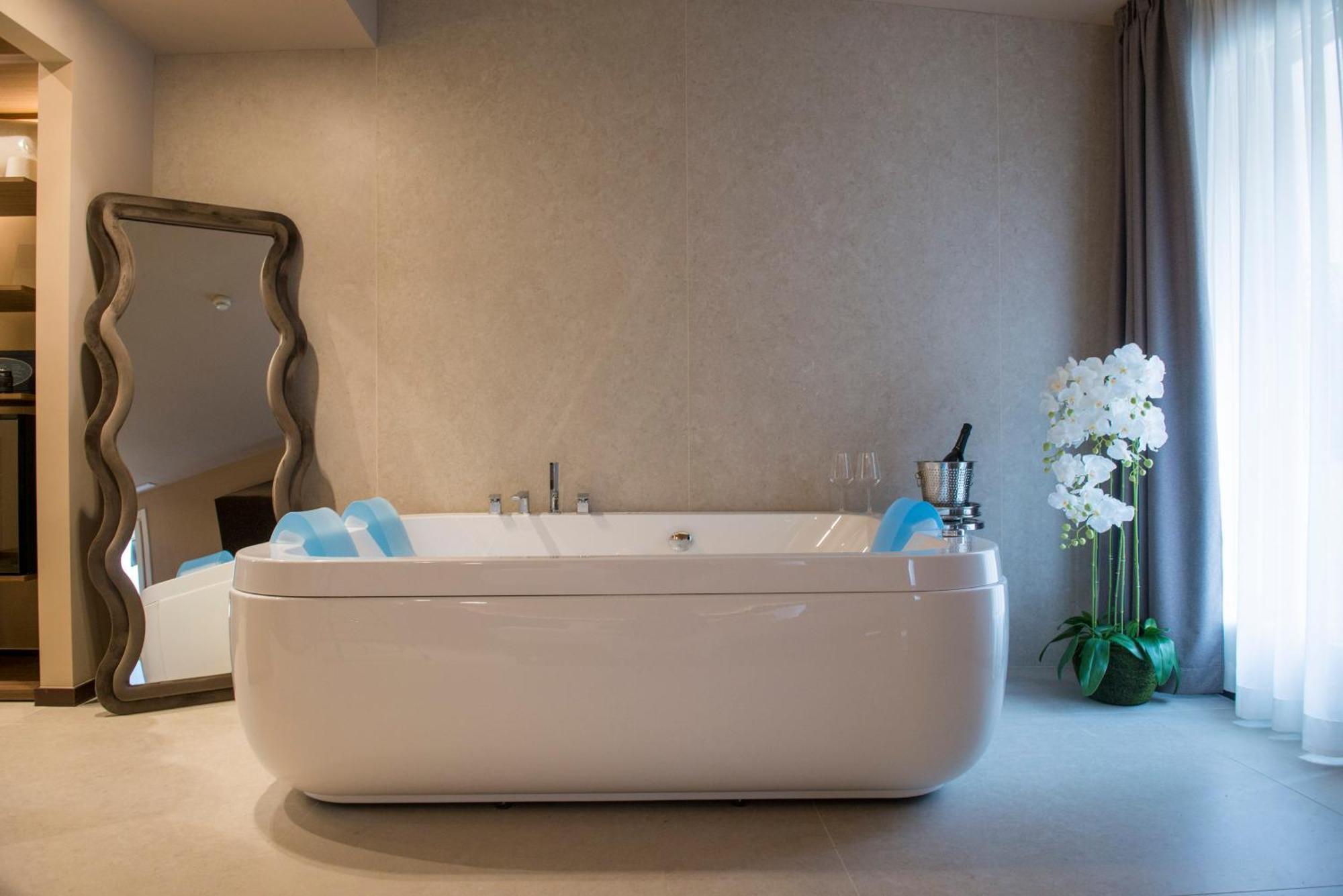 Bocca Di Leone Luxury