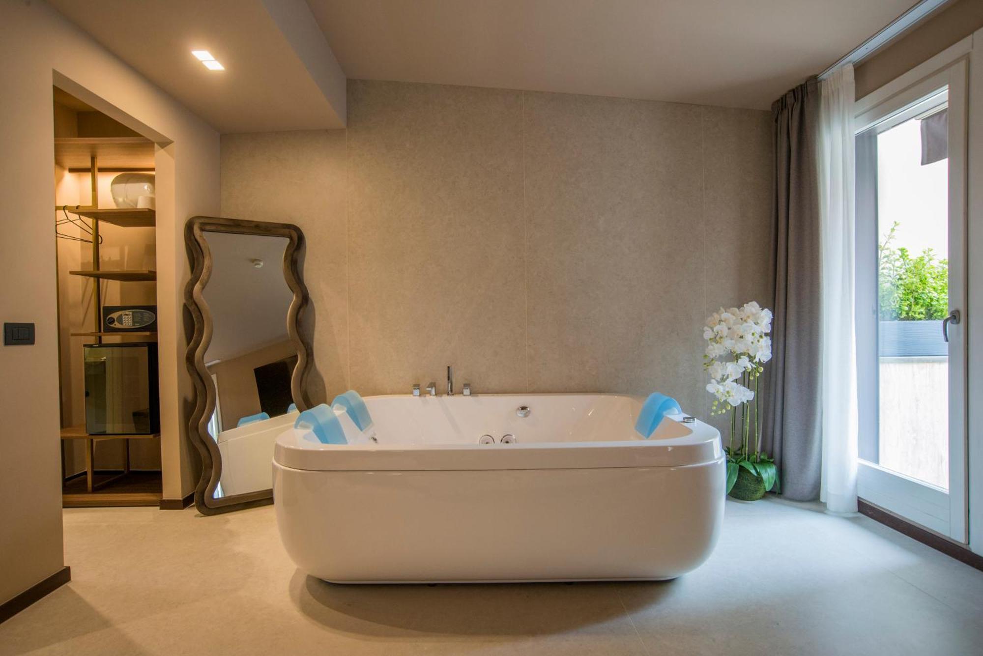 Bocca Di Leone Luxury Rome