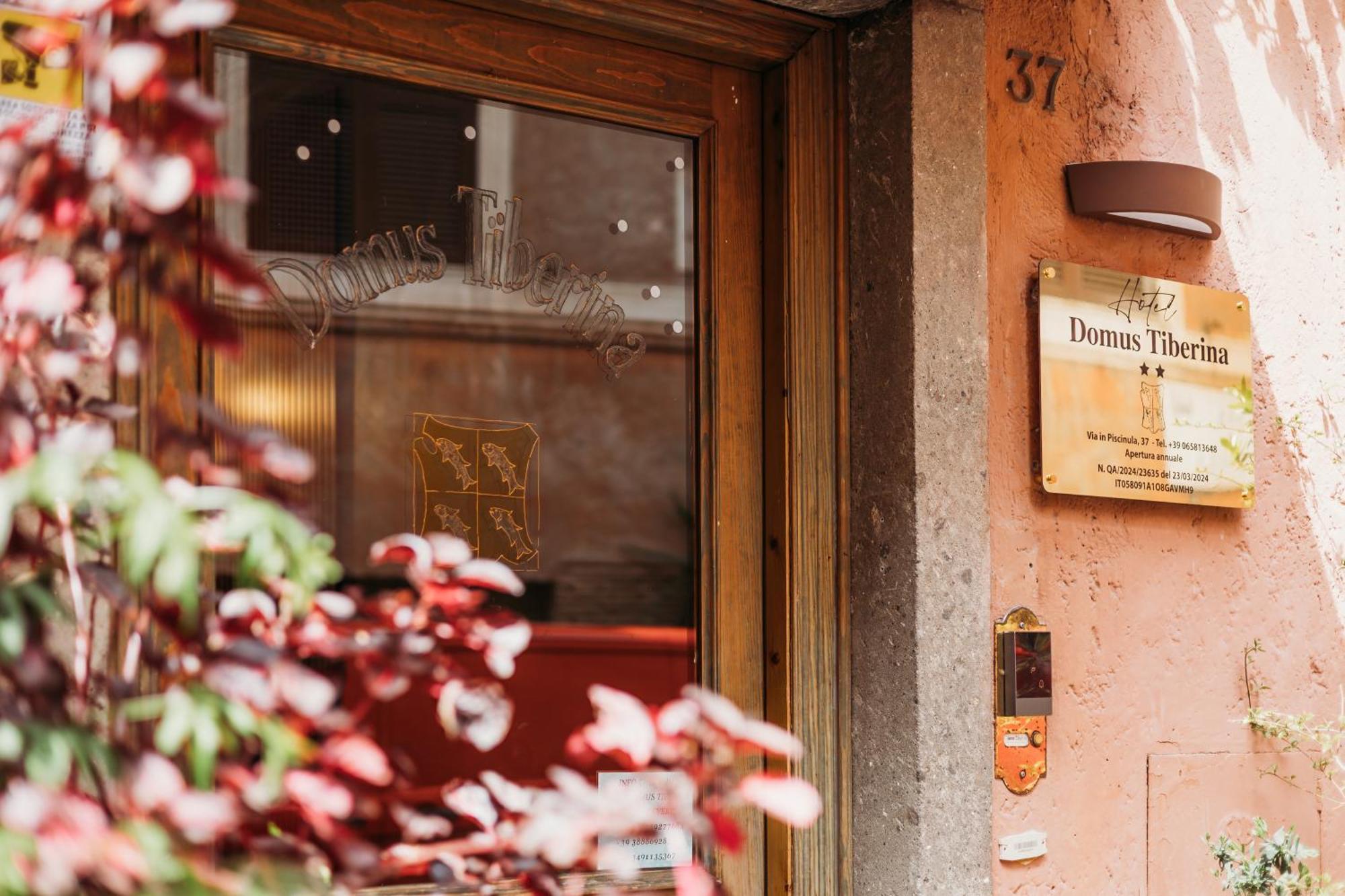 Domus Tiberina 2* Roma