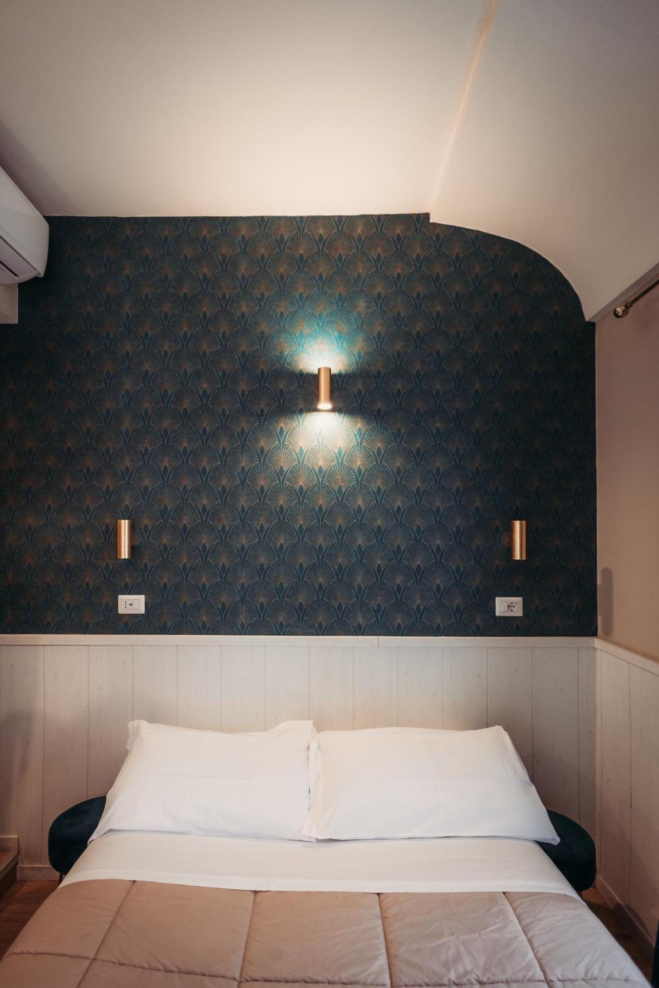 Hotel Domus Tiberina 2*