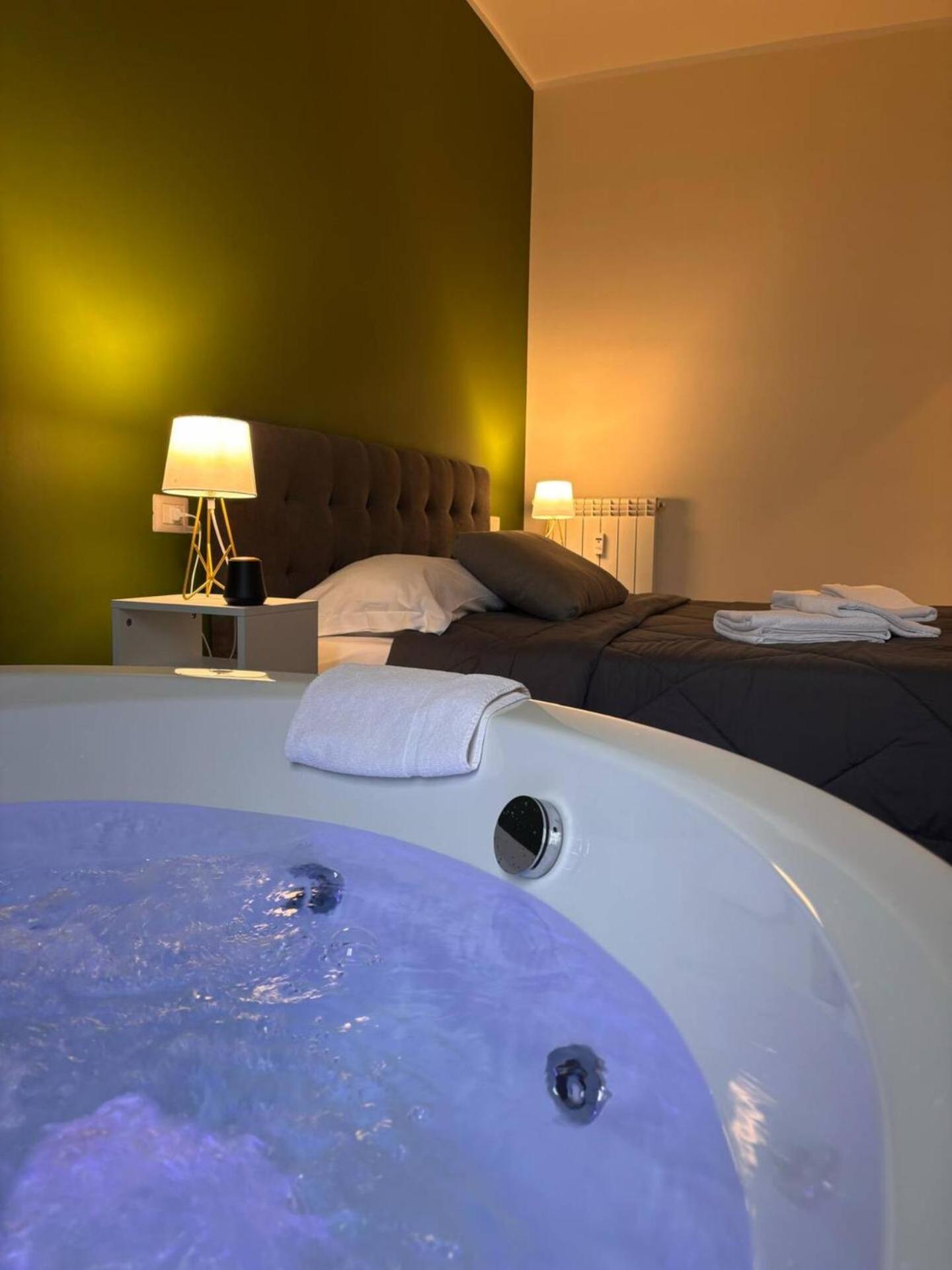 Vatican Jacuzzi House Roma