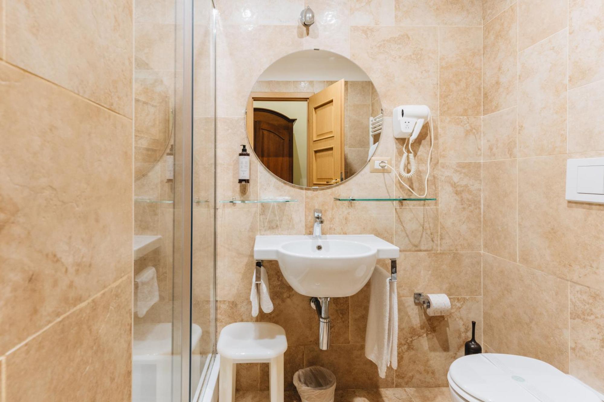 Le Clarisse Al Pantheon Hotel 3*