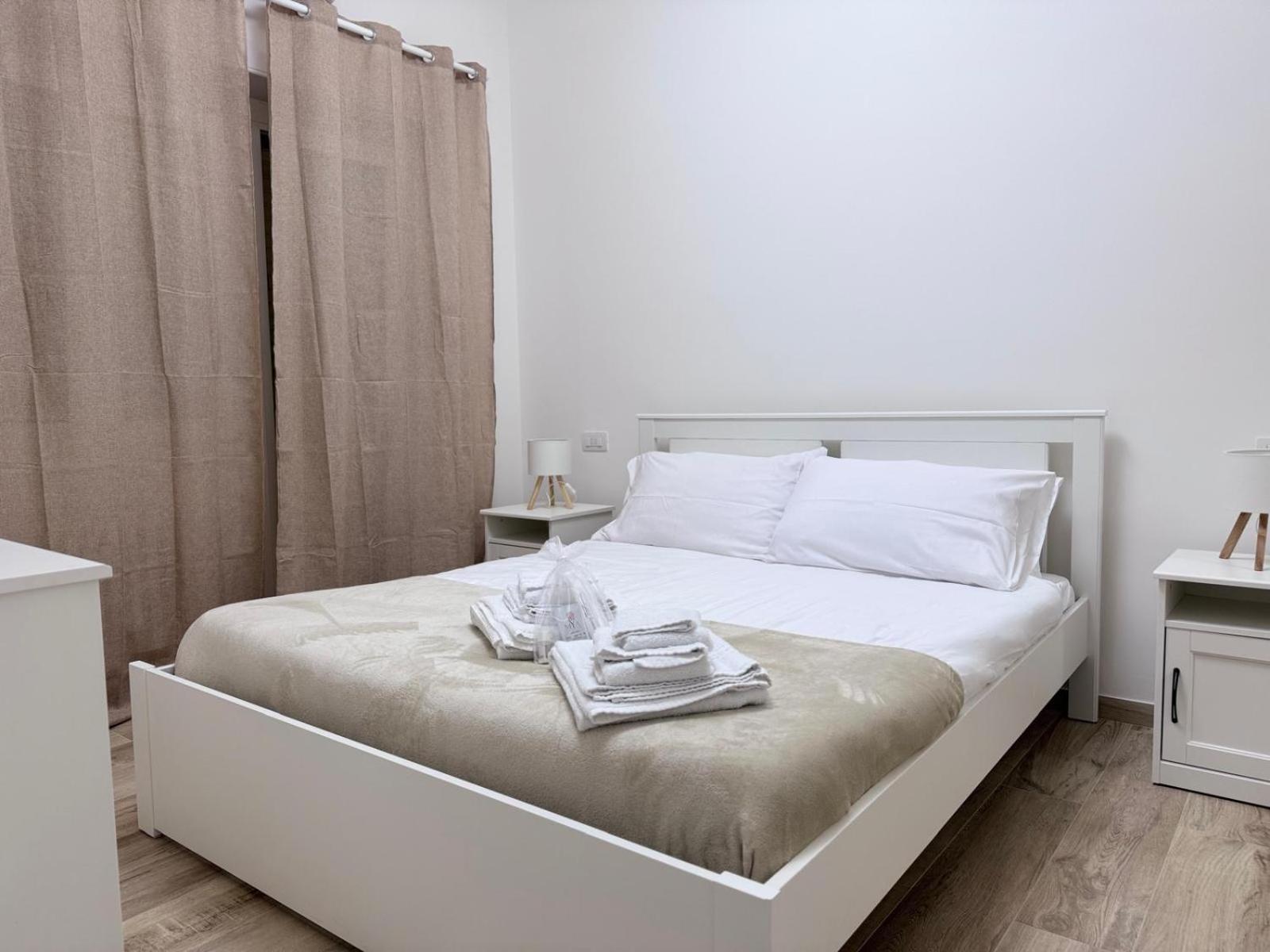 Apartment Grimaldi House 64 *