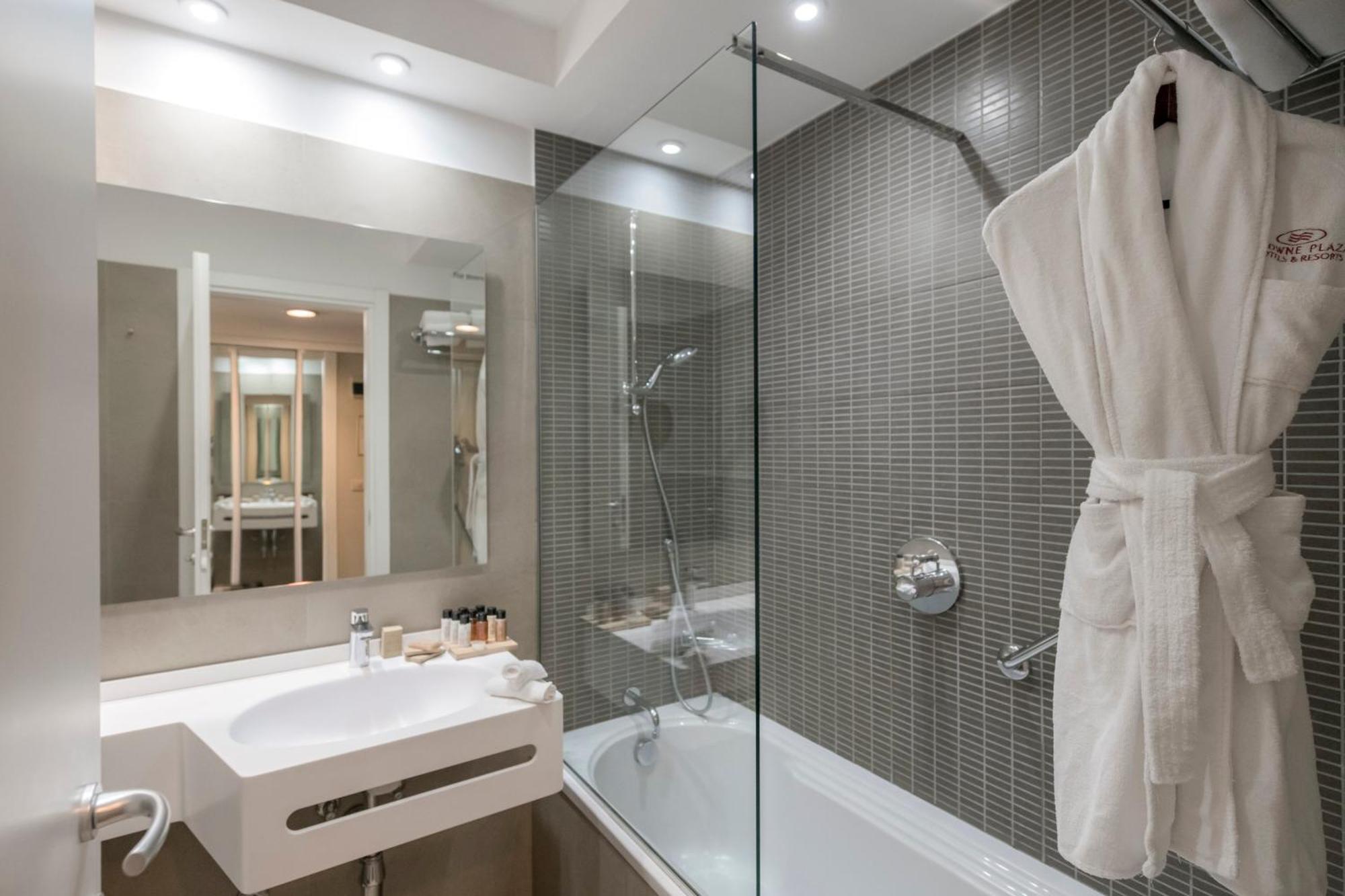 Crowne Plaza St. Peter's By Ihg 4* Roma