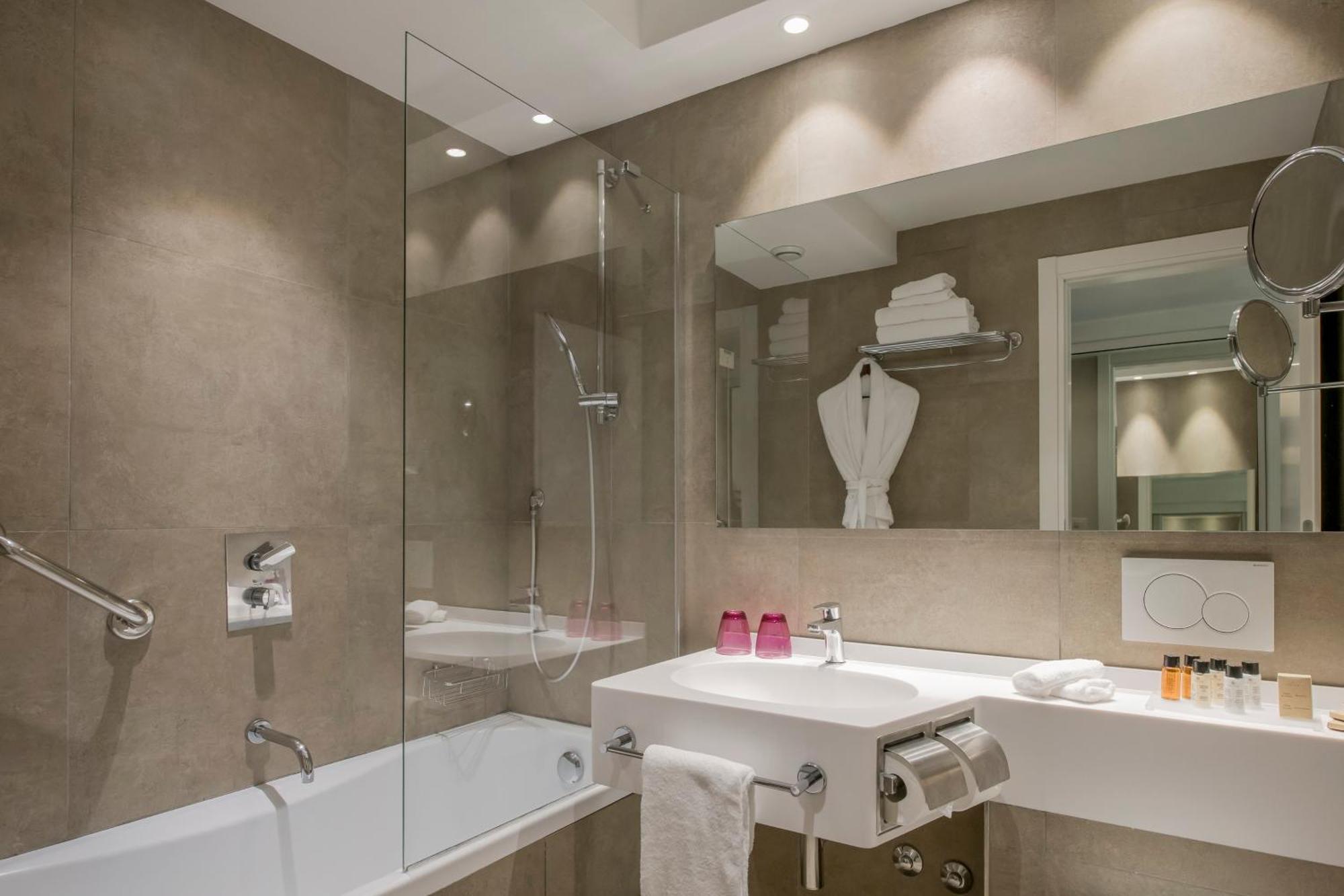 Crowne Plaza St. Peter's By Ihg Hotel 4*