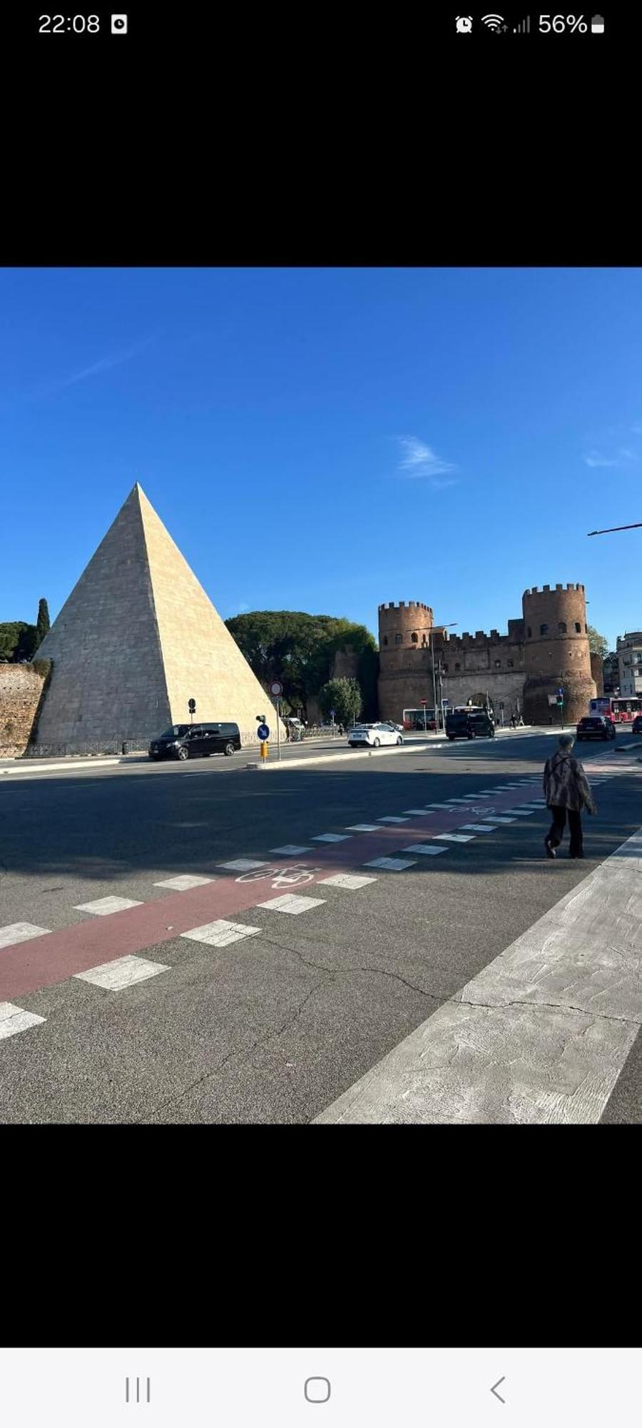Appartament Piramide Cestia Apartment *