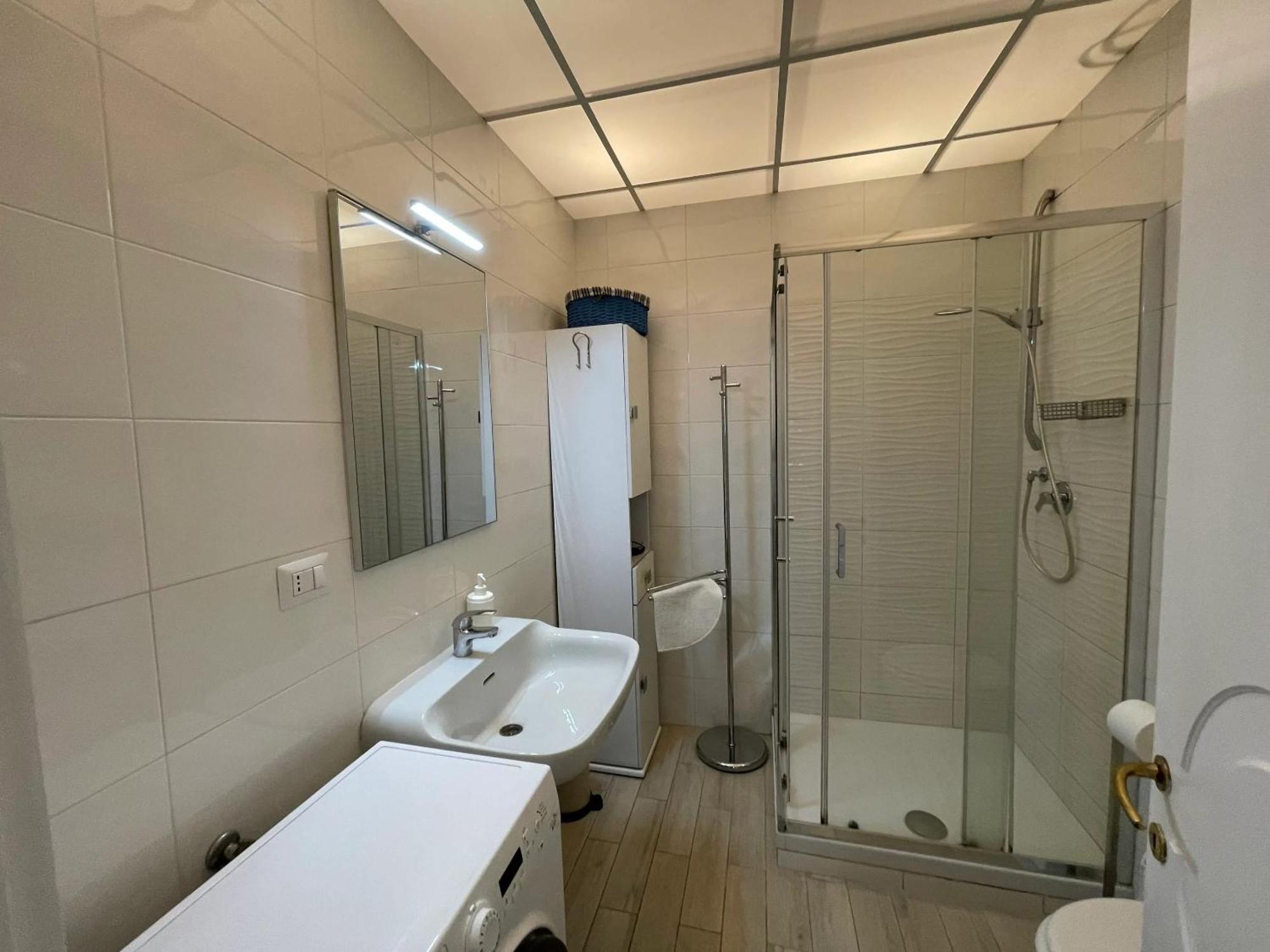 Charming Near The Colosseum 60 Sqm 4 Pers Air Conditiond Appartamento Roma
