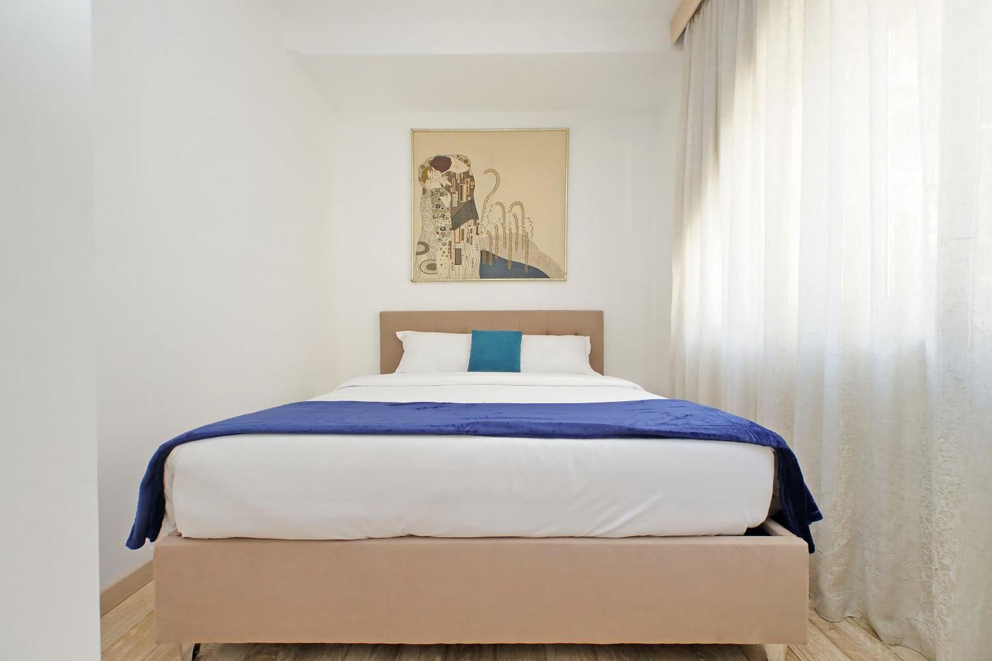 1br Flat With Balcony Appartamento Roma