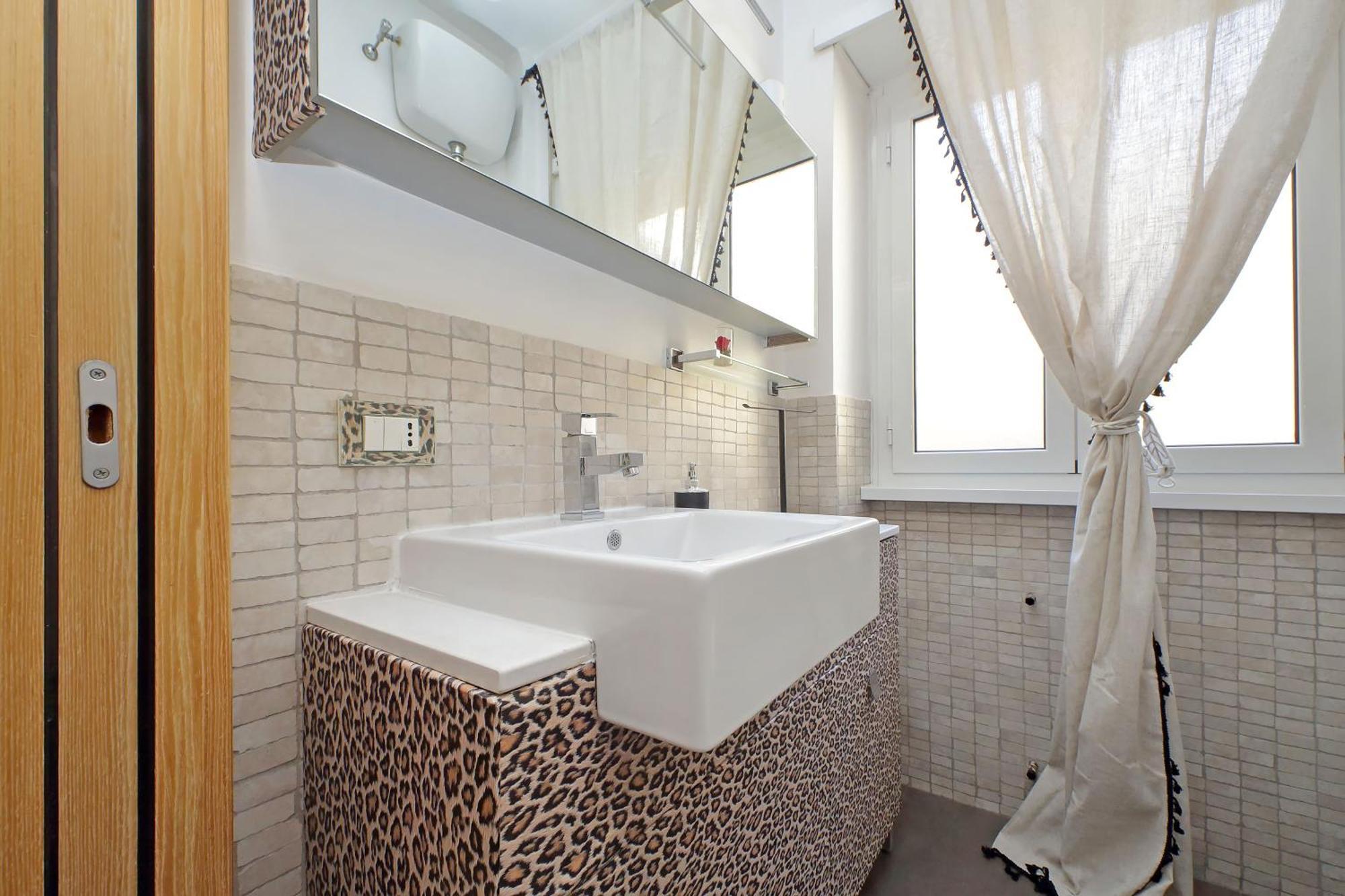 1br Flat With Balcony Appartamento Roma