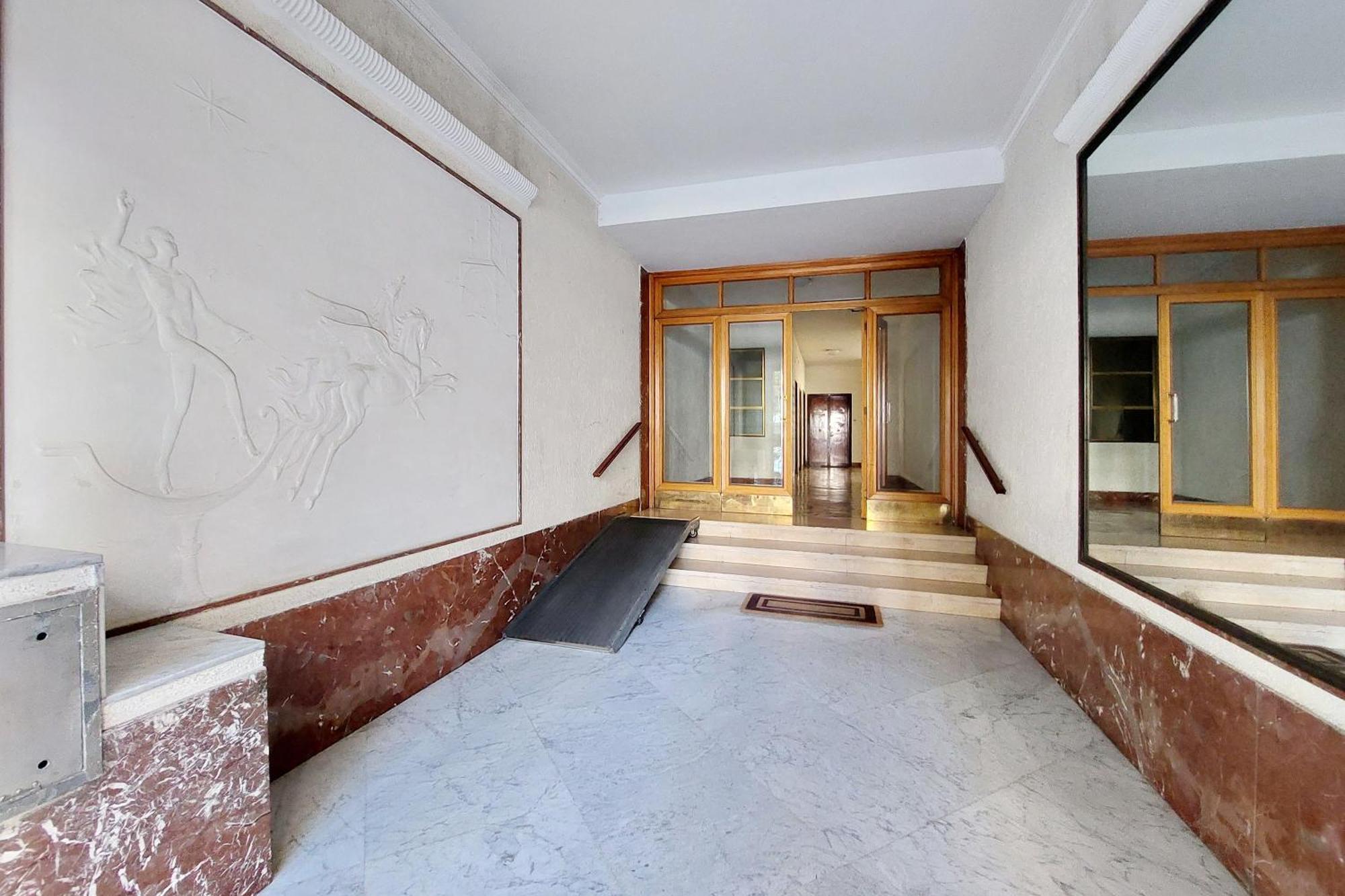 1br Flat With Balcony Appartamento