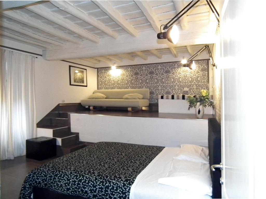 Relais Palazzo Taverna Pensión 3*