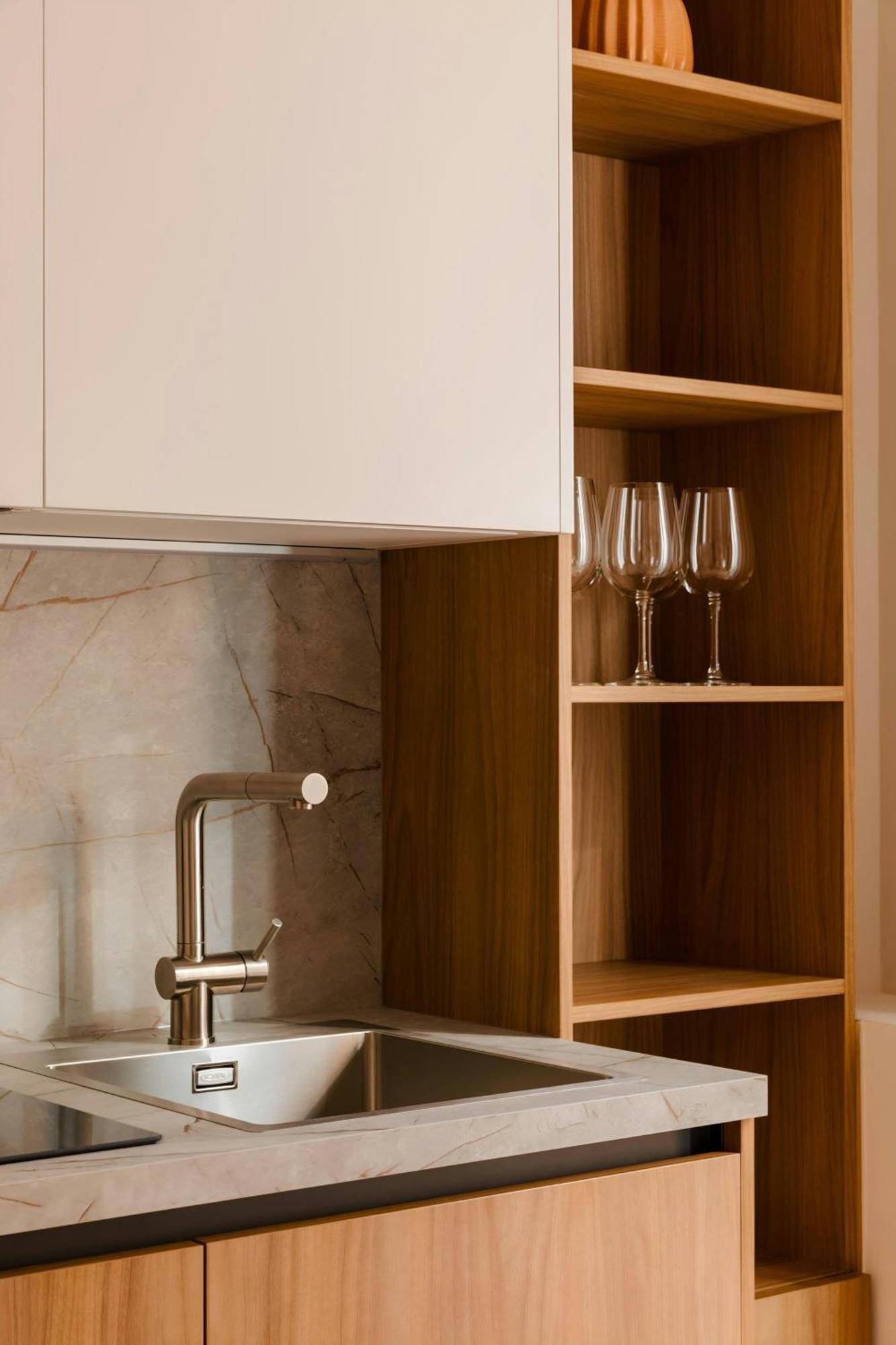 Sonder By Marriott Bonvoy Antinoo Piazza Del Parlamento Aparthotel *