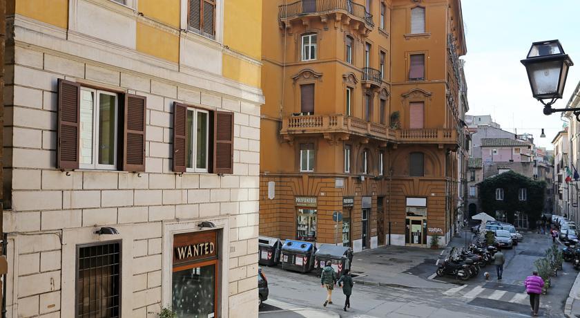 House Monti 1875 3*