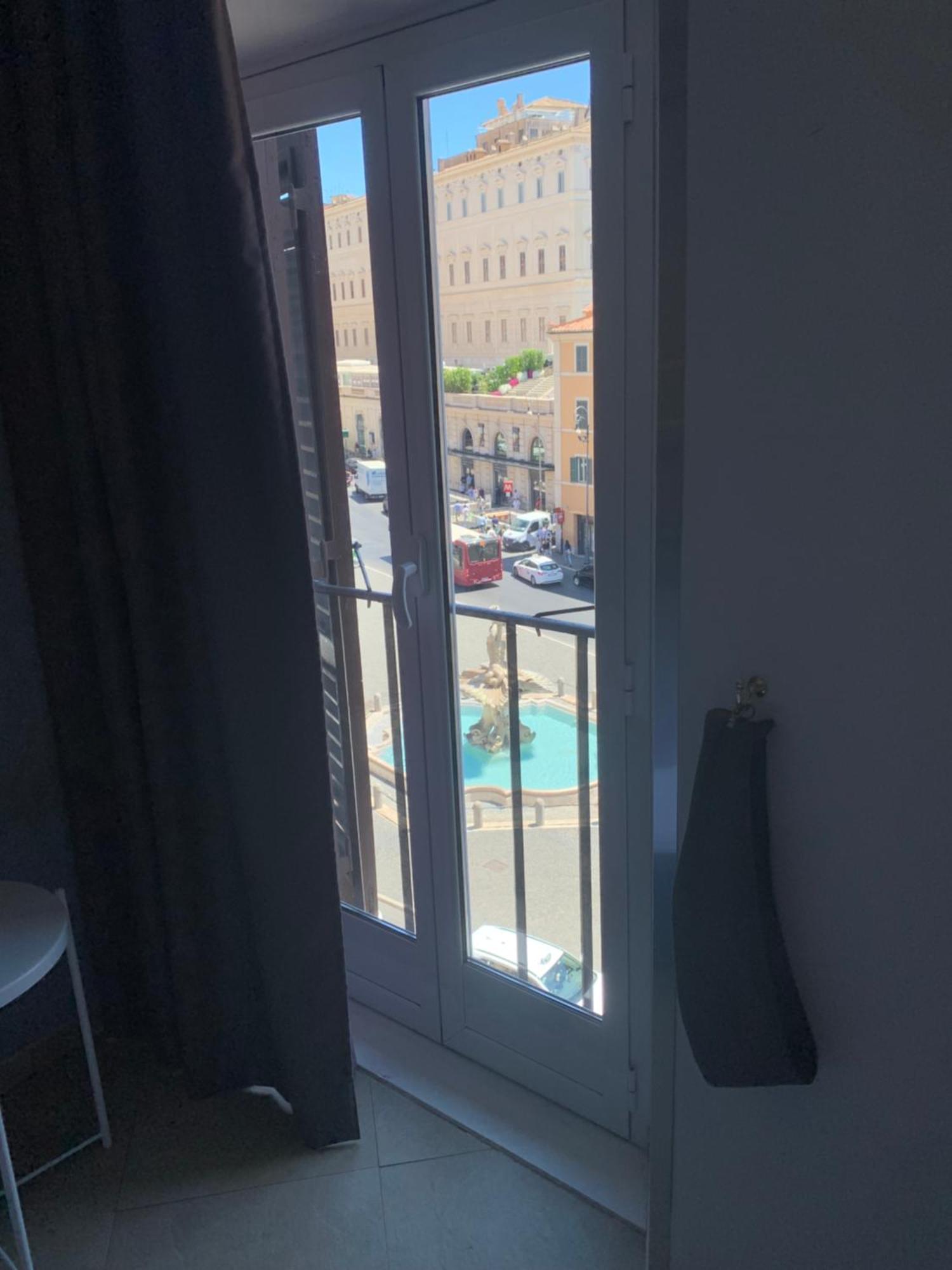 Artis Barberini Guest house Rome