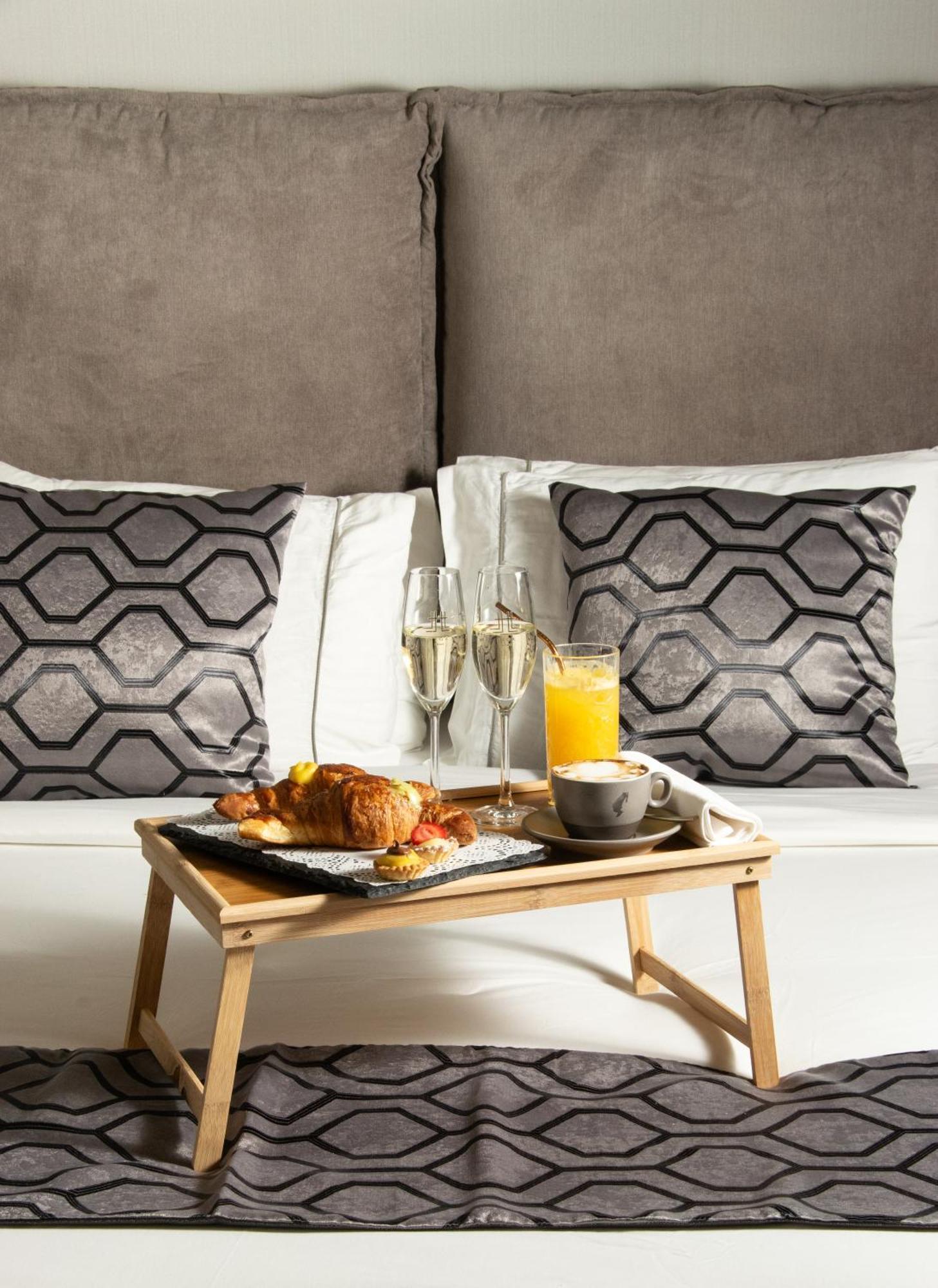 Stoa Boutique Hotel