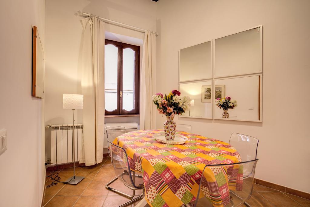 Navona Flowers Apartamento