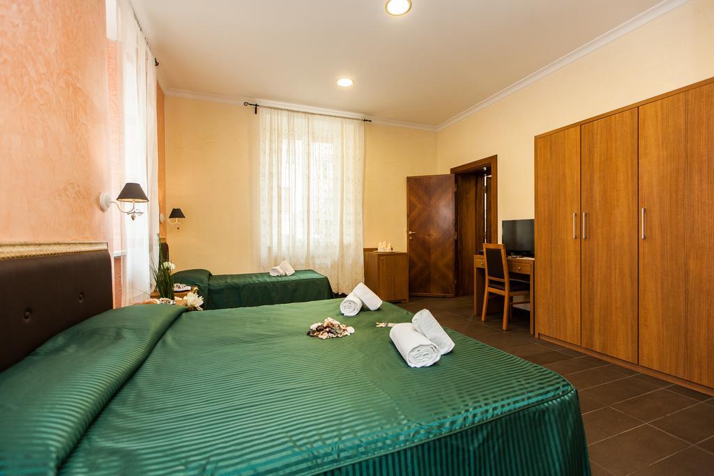 Guest's Heaven 3* Roma
